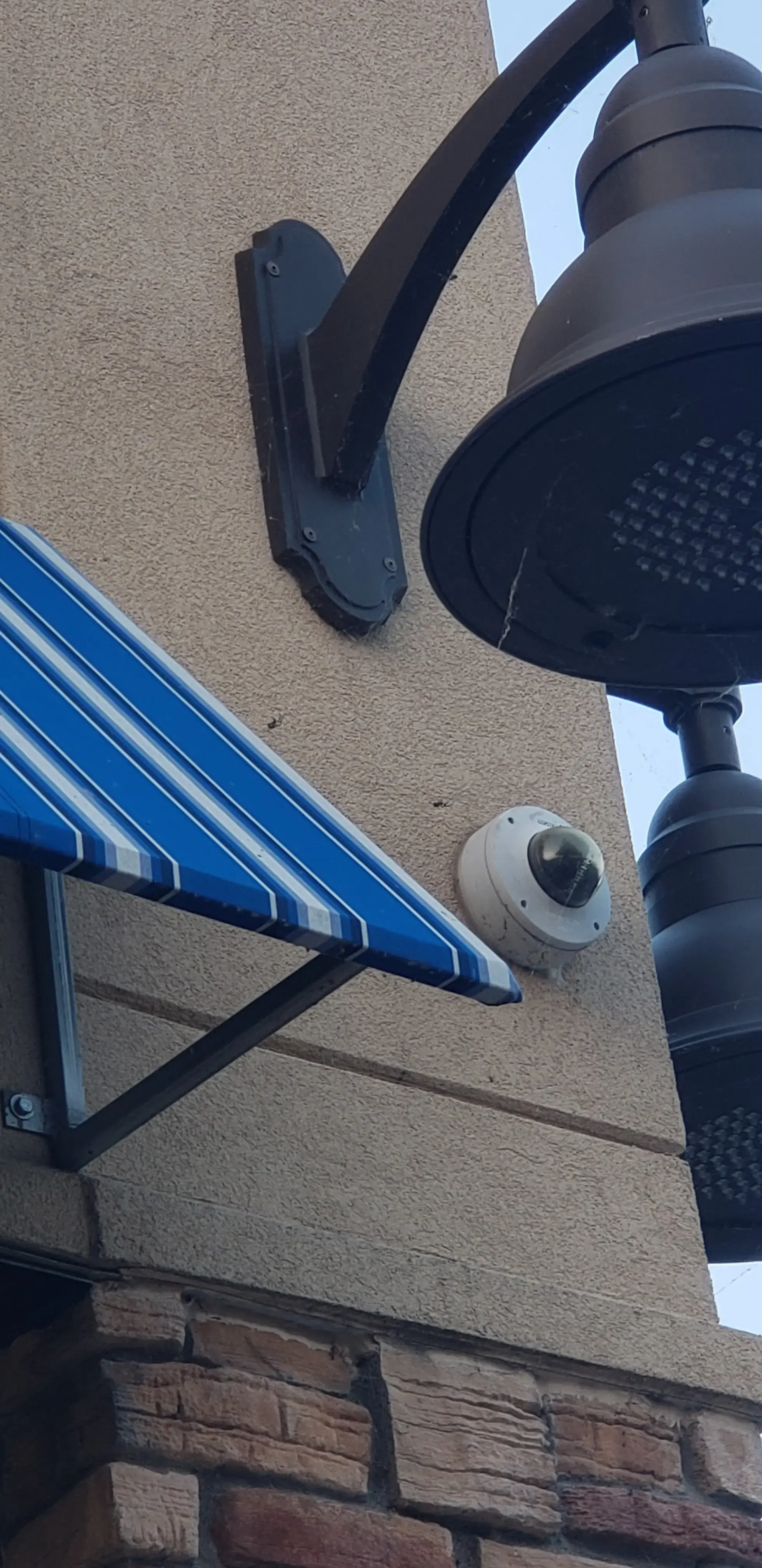 Tumble Fresh Coin Laundry thumbnail 13