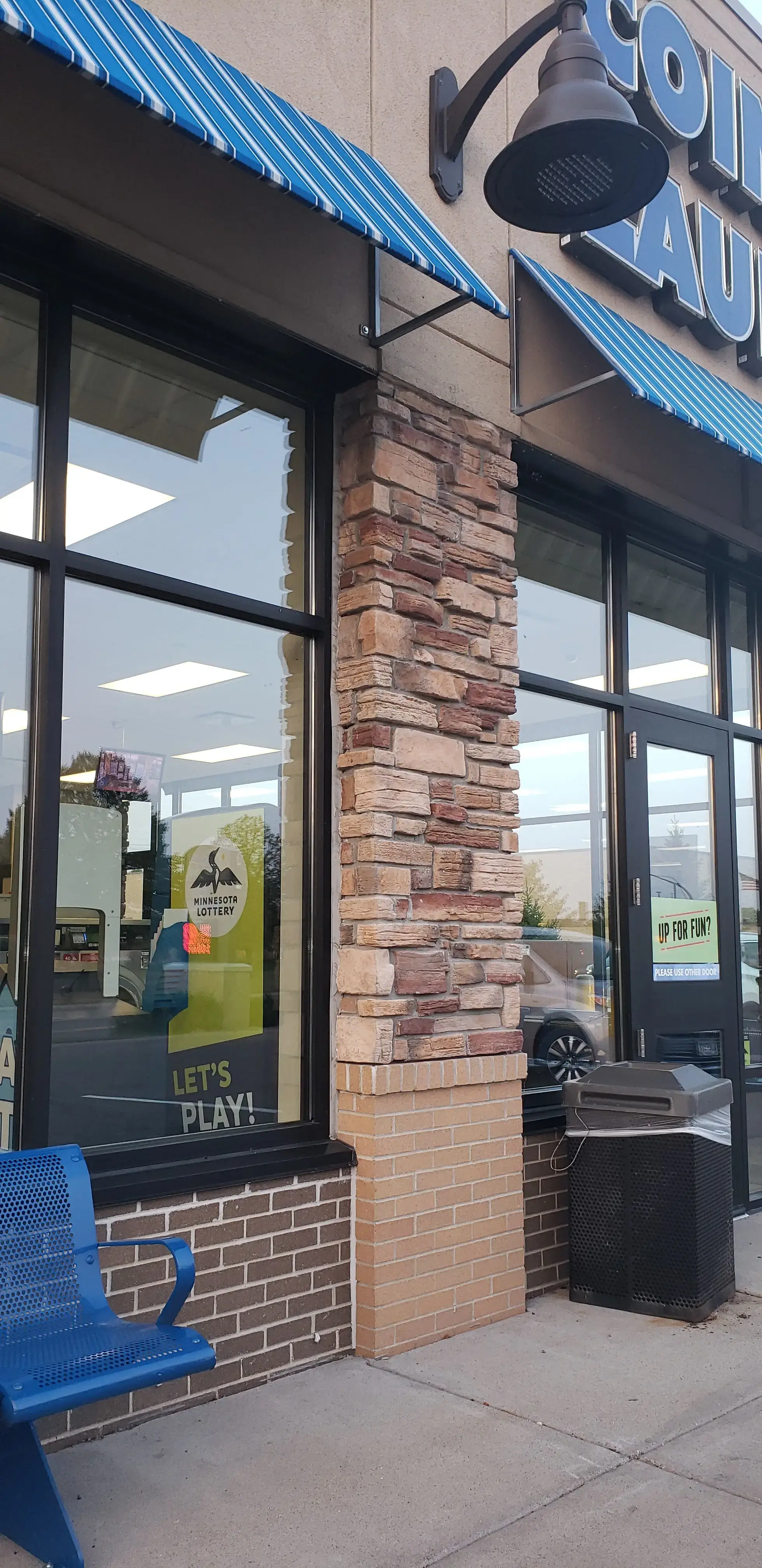 Tumble Fresh Coin Laundry thumbnail 17