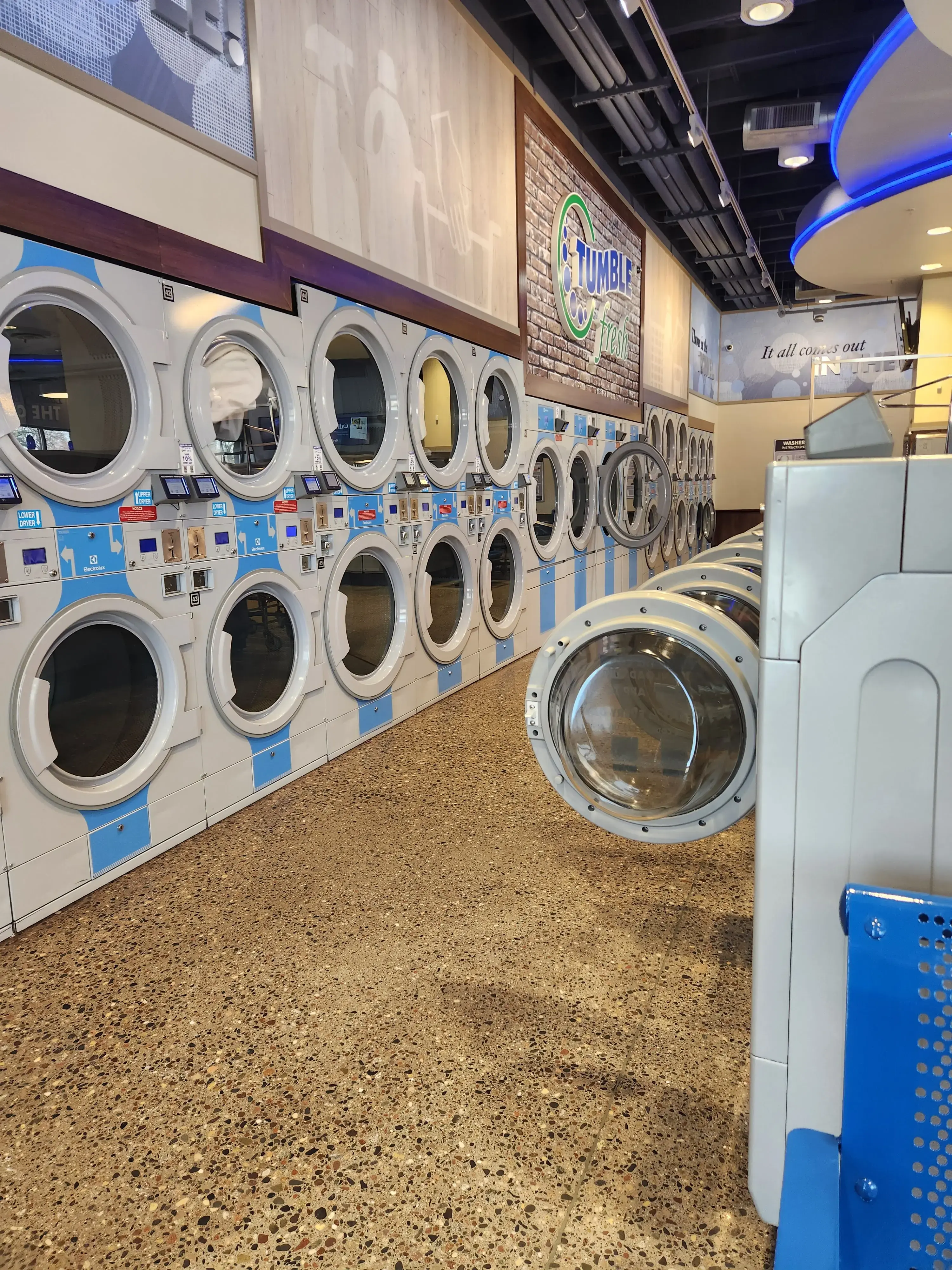 Tumble Fresh Coin Laundry - Image 3
