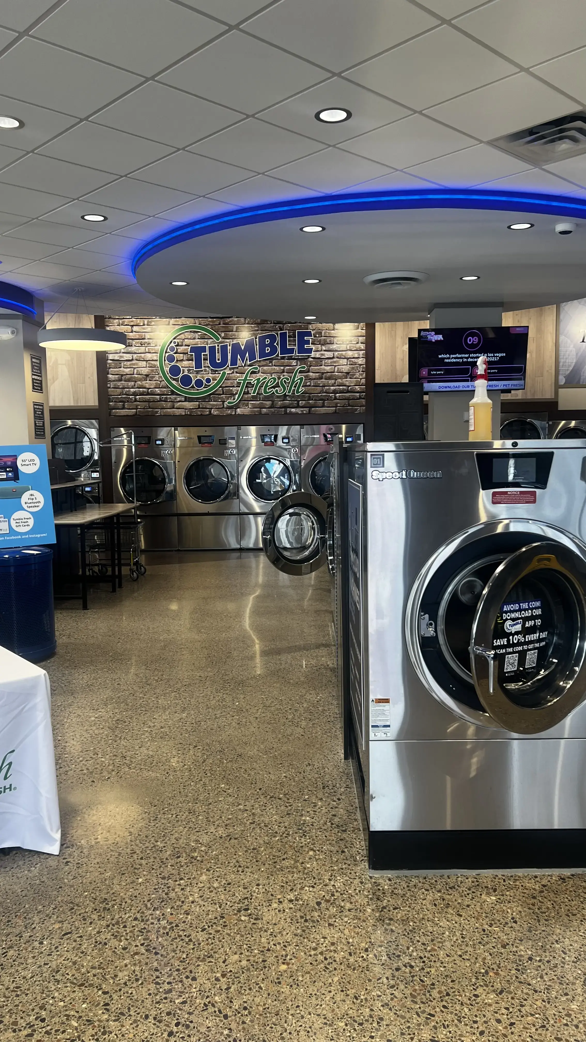 Tumble Fresh Coin Laundry thumbnail 14