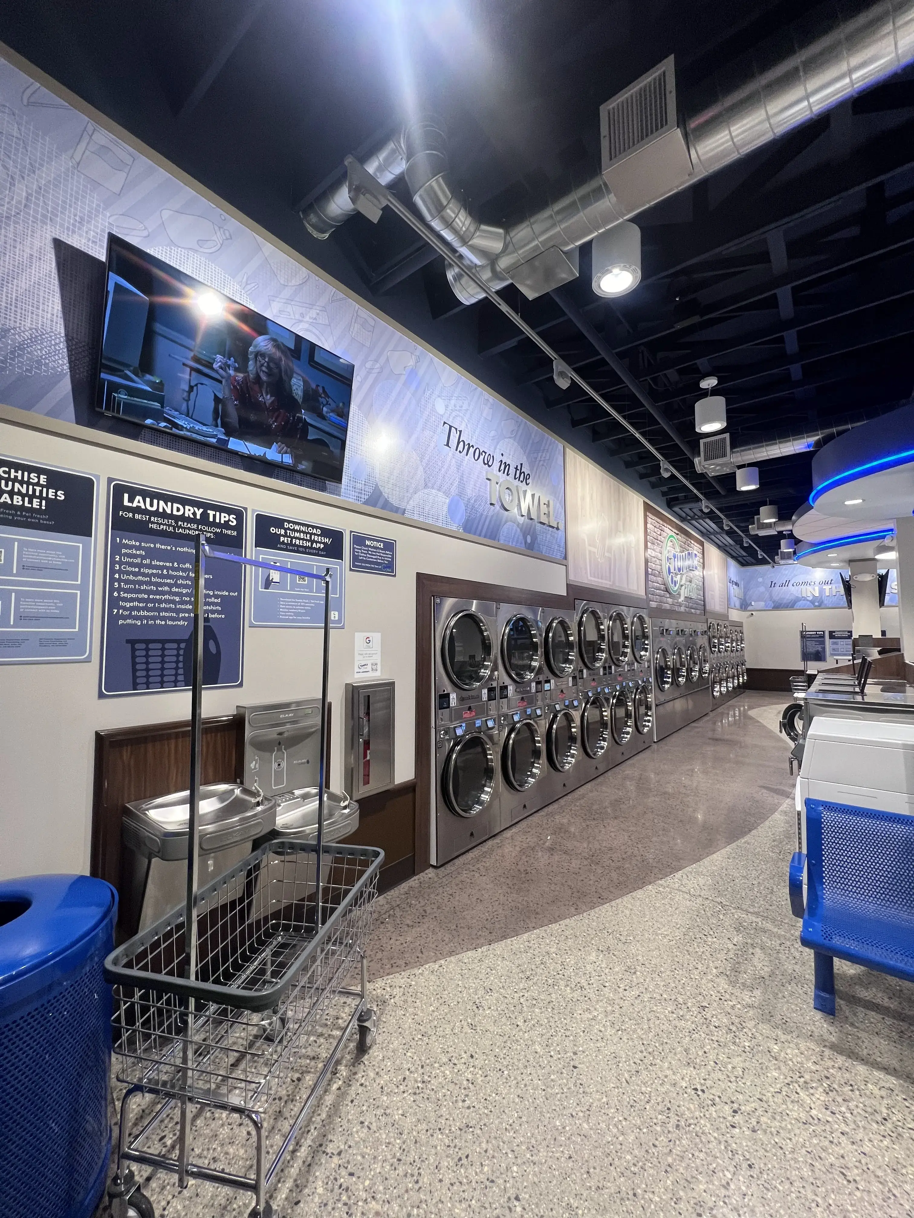 Tumble Fresh Coin Laundry - Image 15