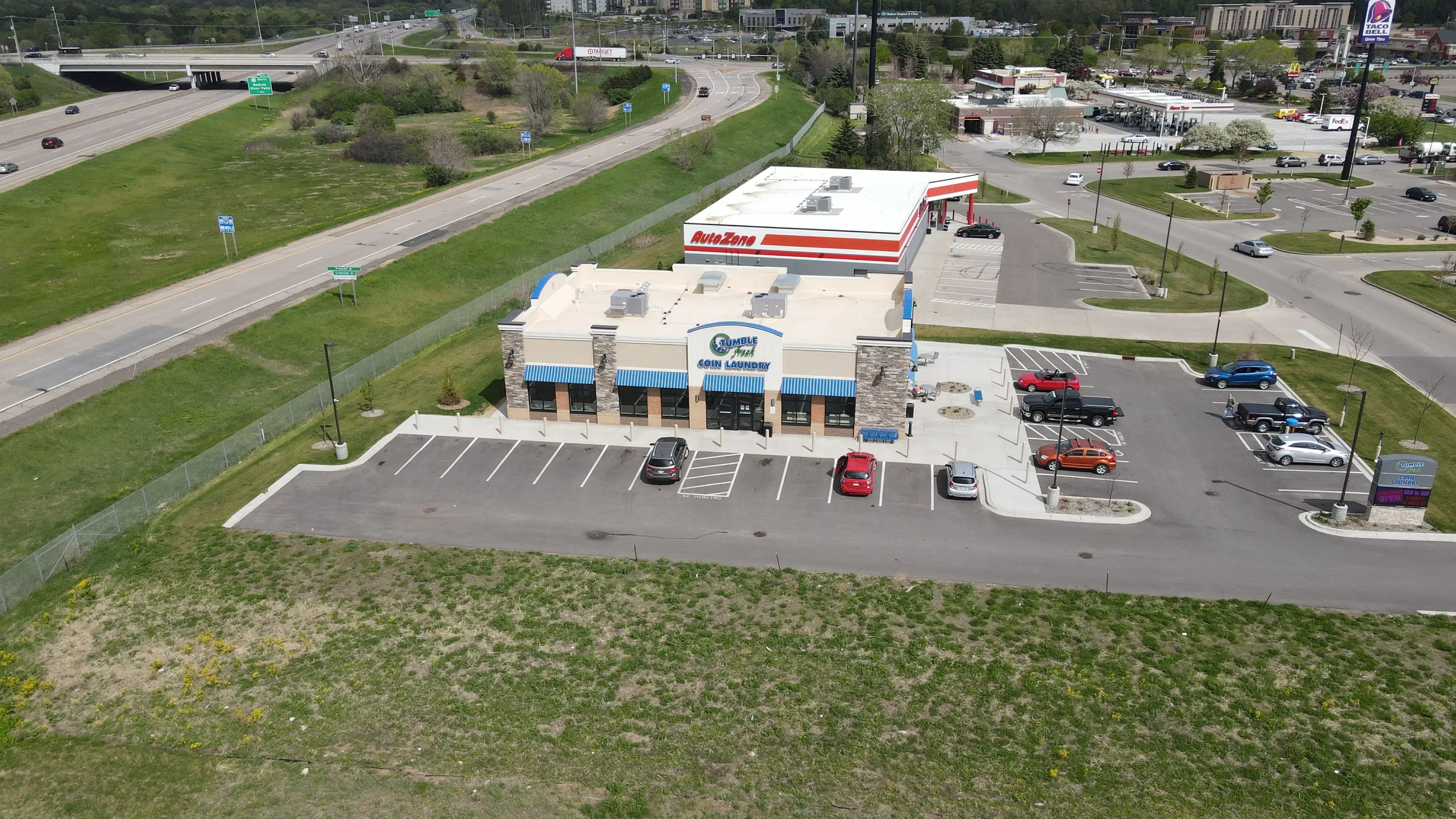 Tumble Fresh Coin Laundry - Image 13
