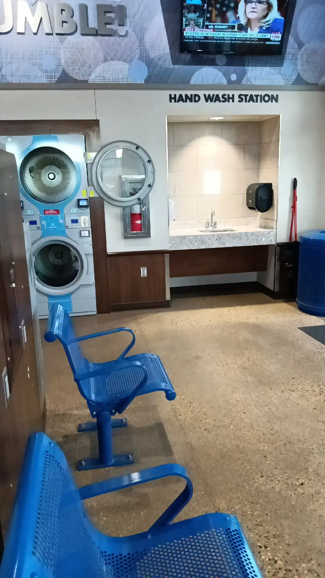 Tumble Fresh Coin Laundry - Image 19
