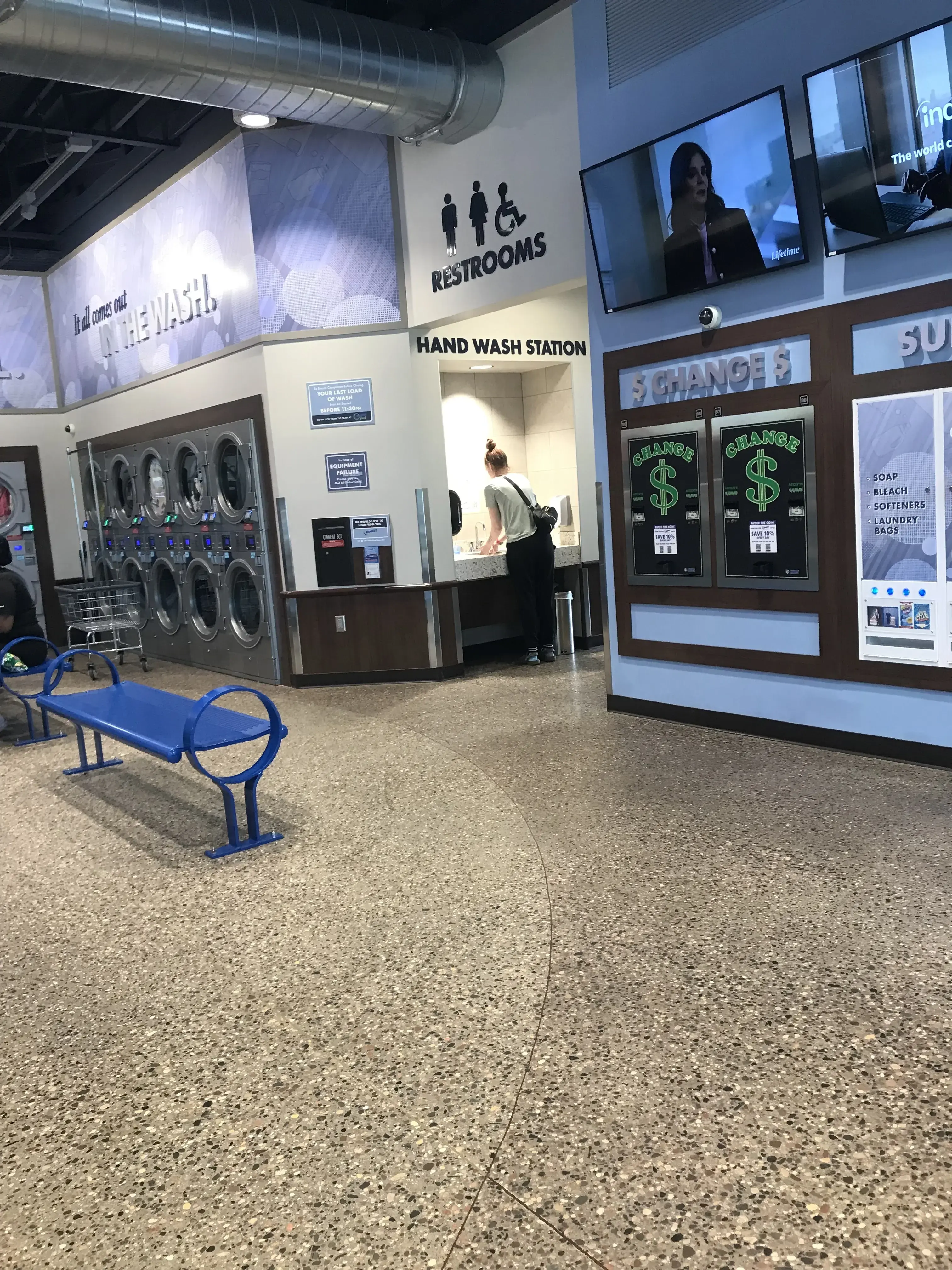 Tumble Fresh Coin Laundry - Image 16