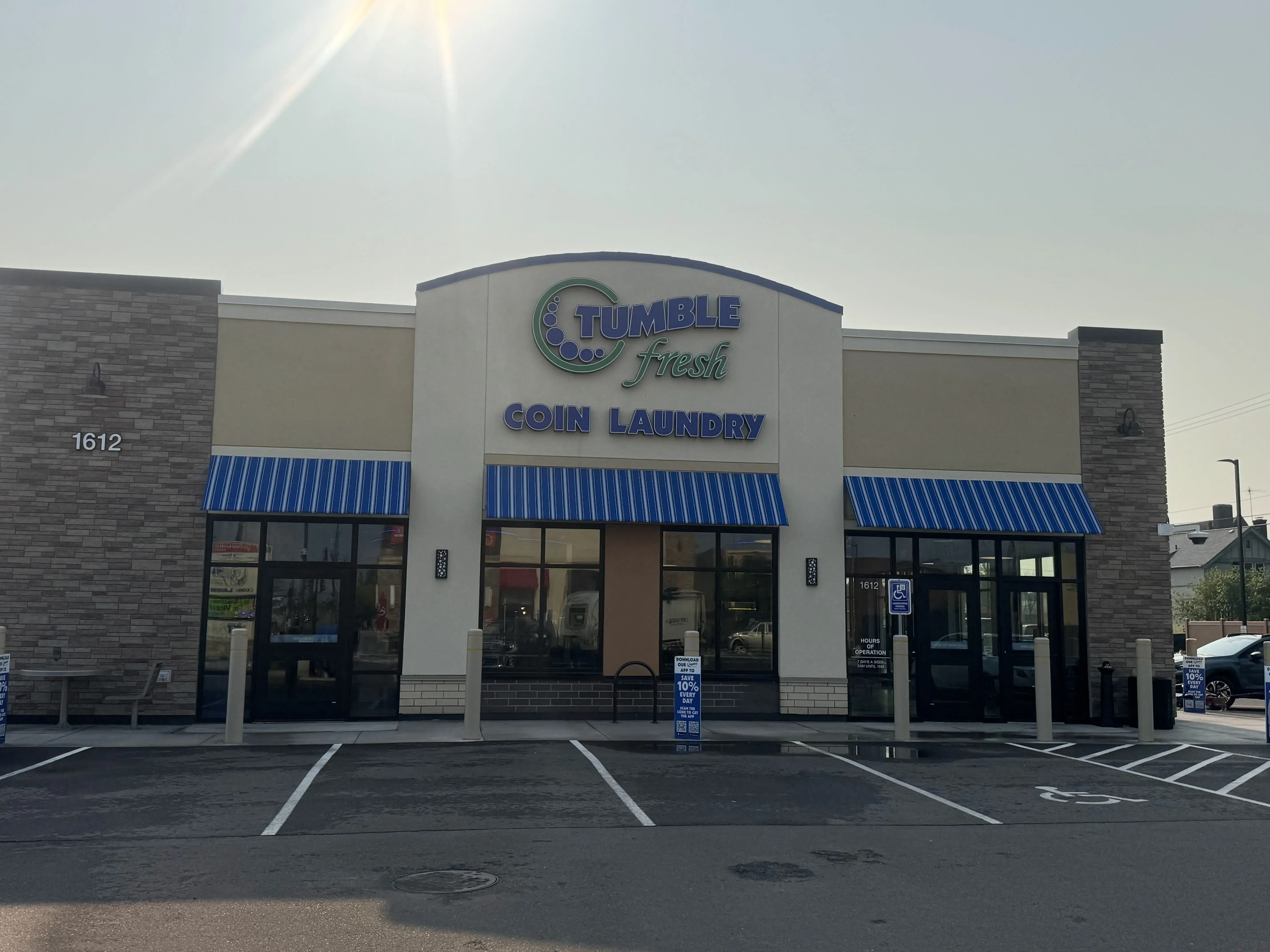 Tumble Fresh Coin Laundry thumbnail 4