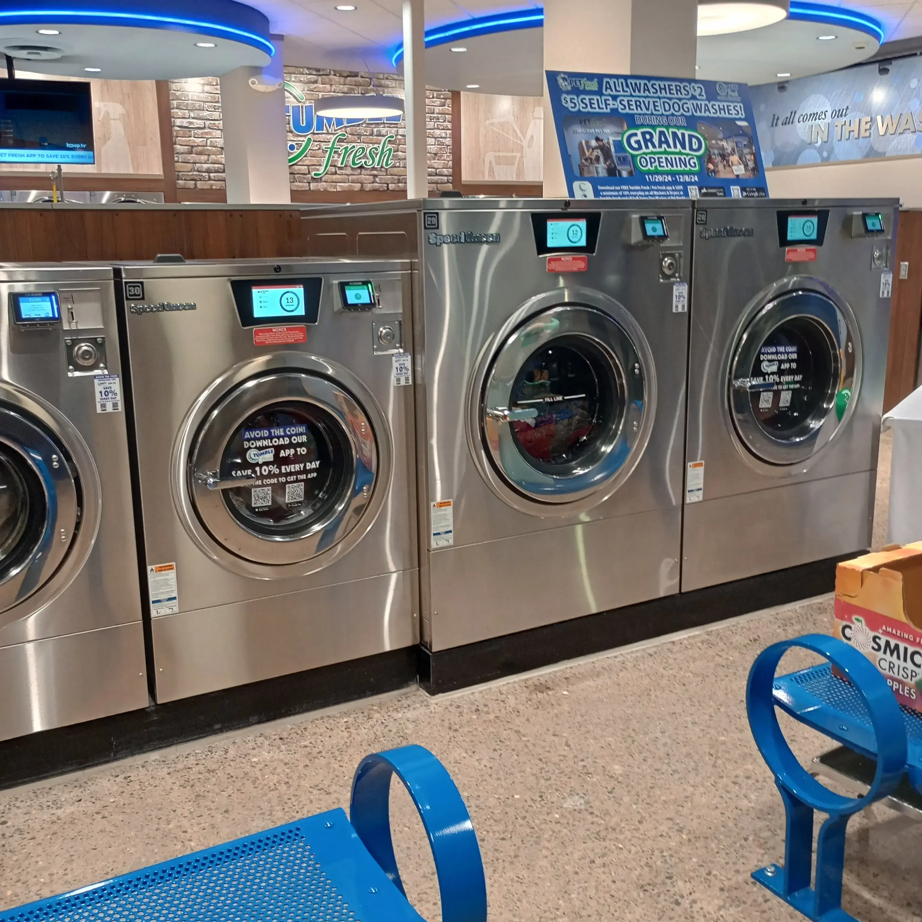 Tumble Fresh Coin Laundry - Image 13