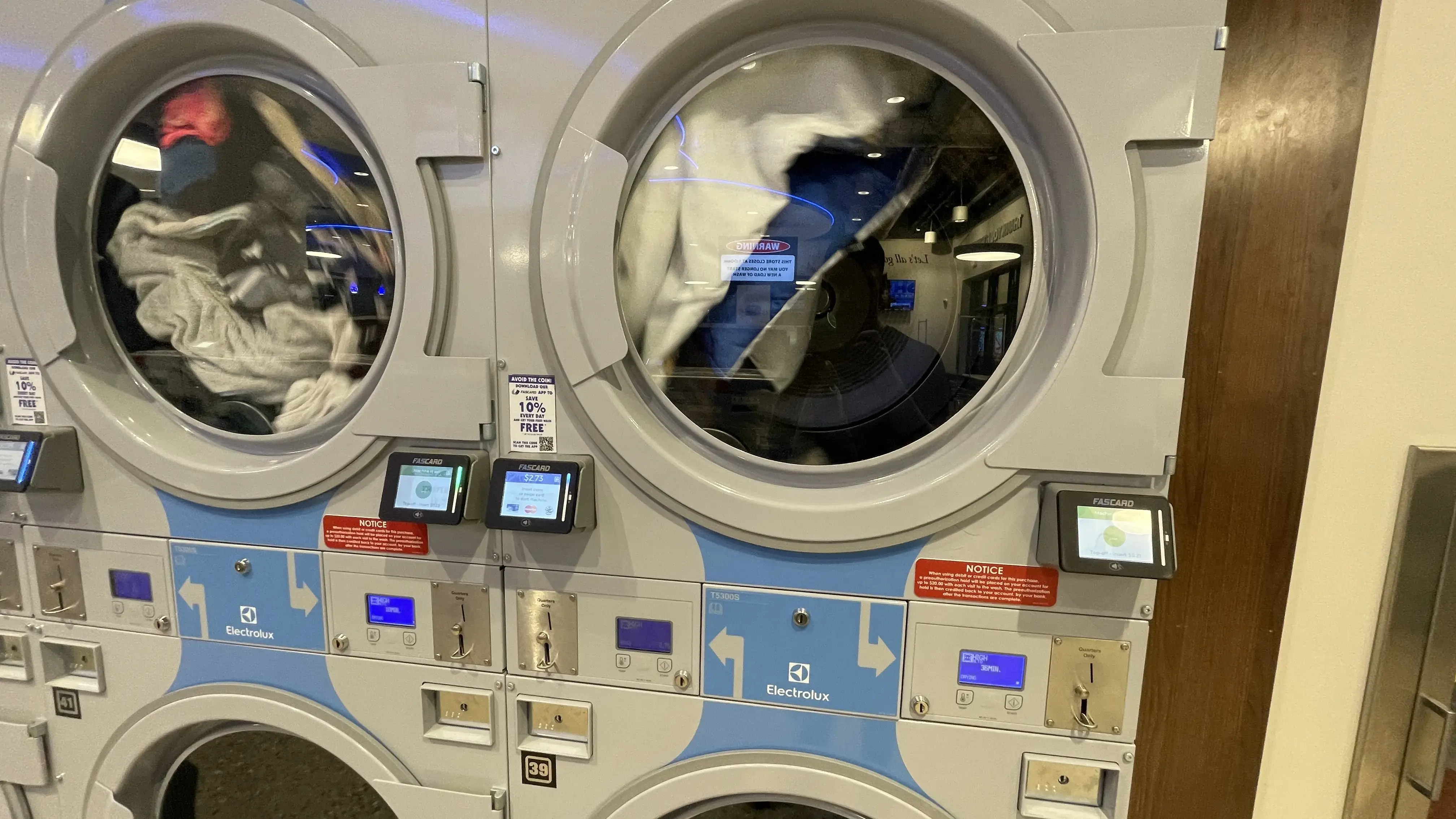 Tumble Fresh Coin Laundry - Image 19