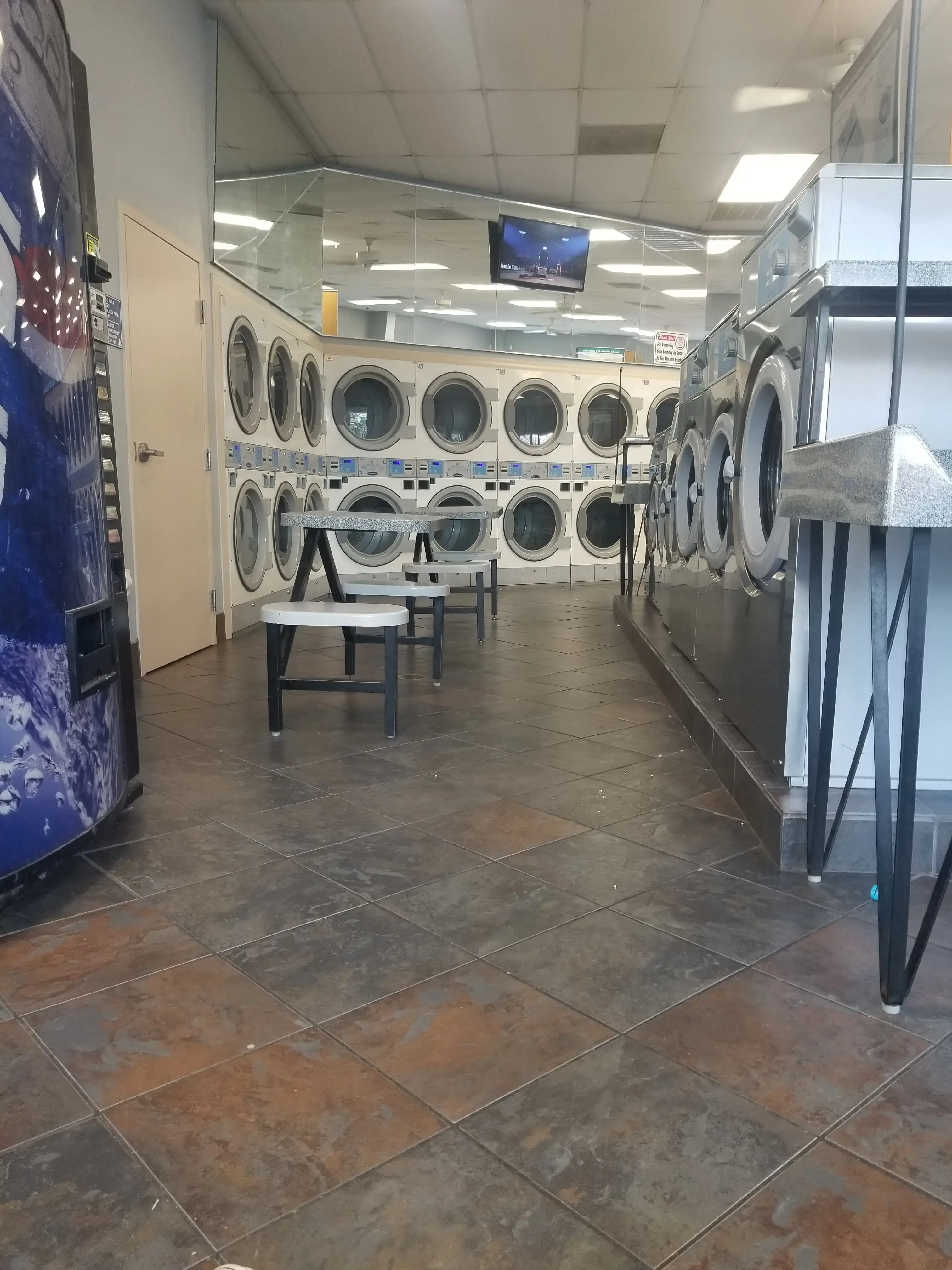 Tumbles Laundry Spa thumbnail 3