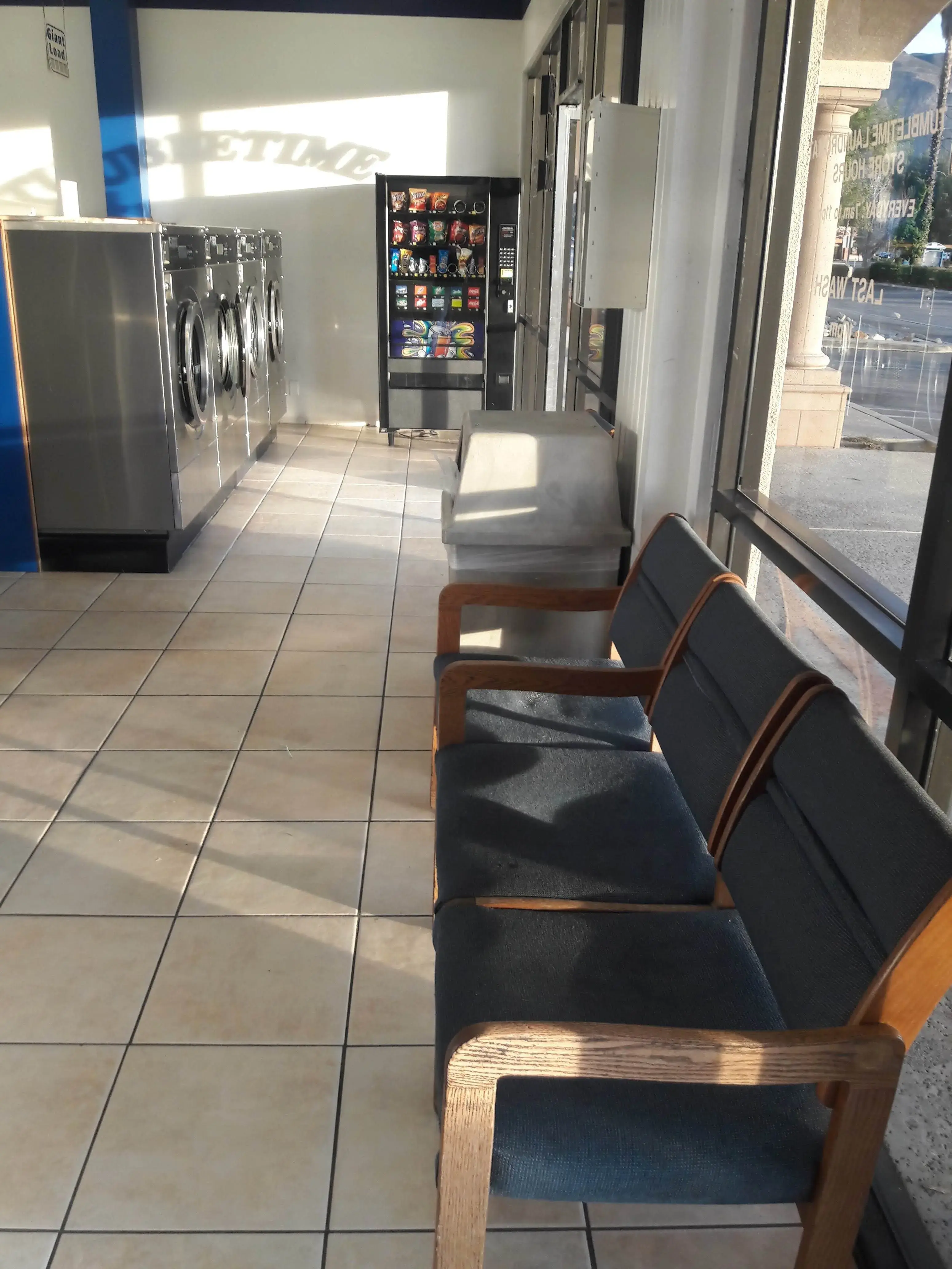 Tumbletime Laundromat thumbnail 10