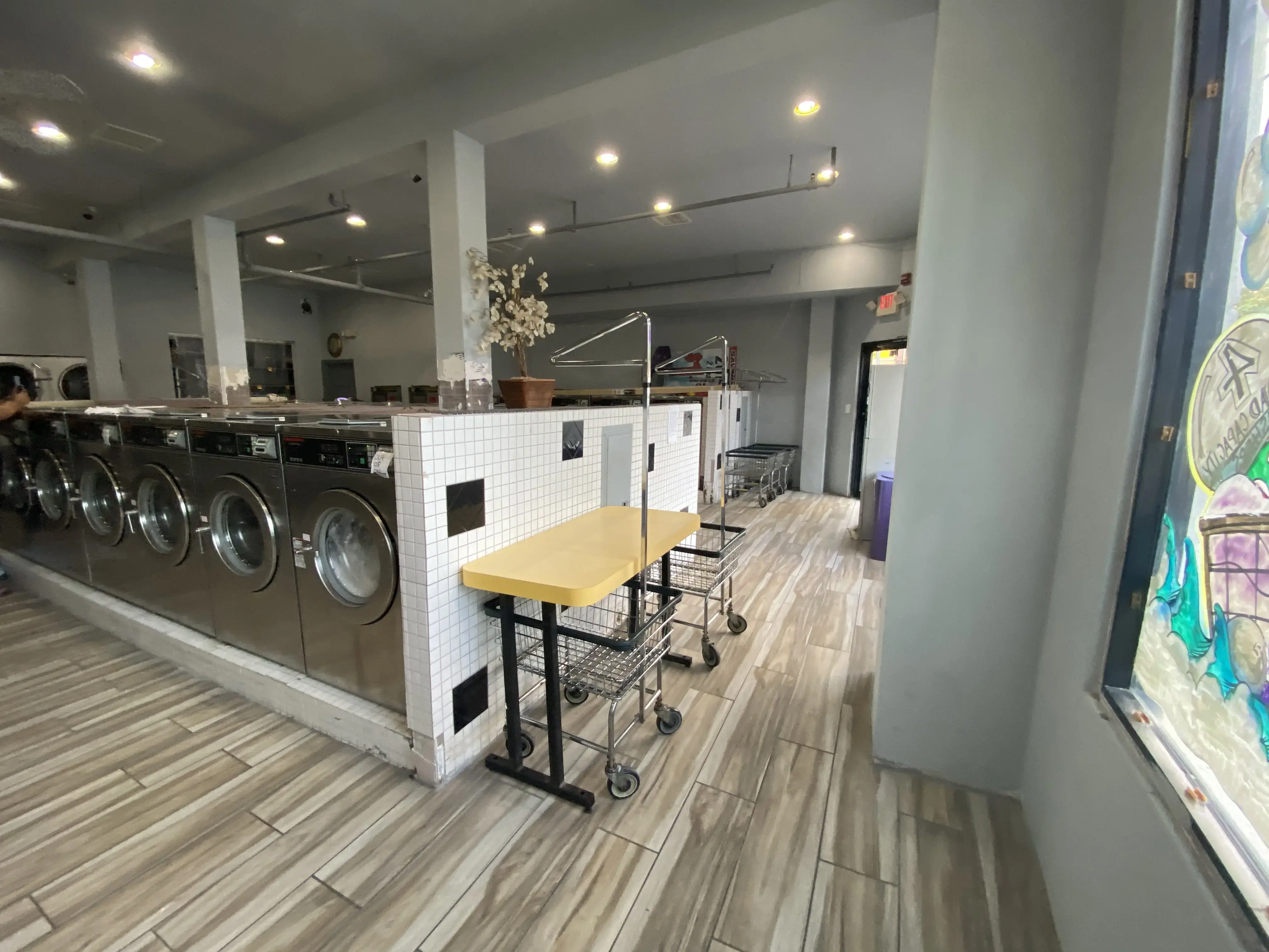 Turbo Suds Laundromat thumbnail 4