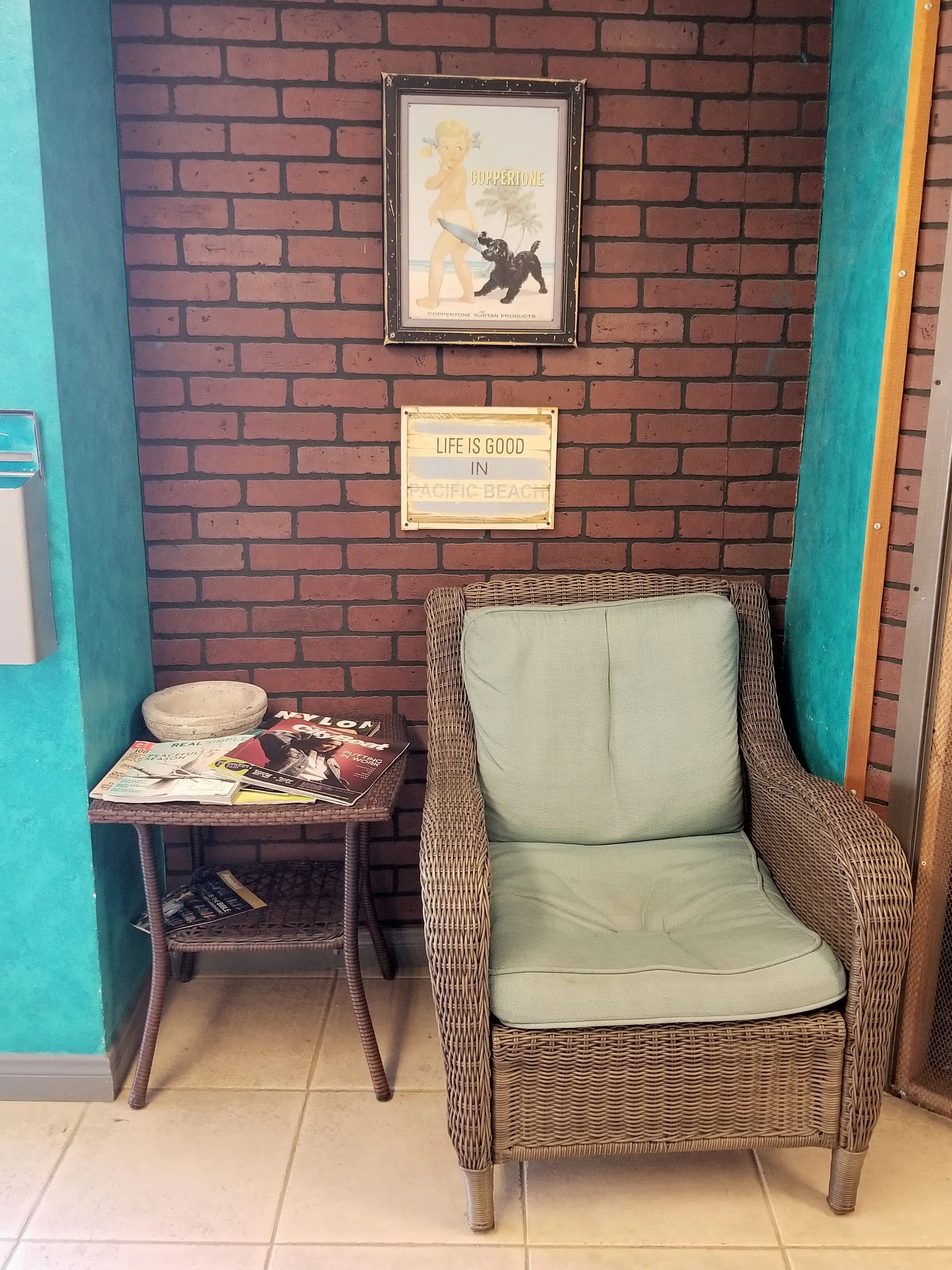 Turquoise Bubbles (formerly Turquoise St. Laundry) thumbnail 6