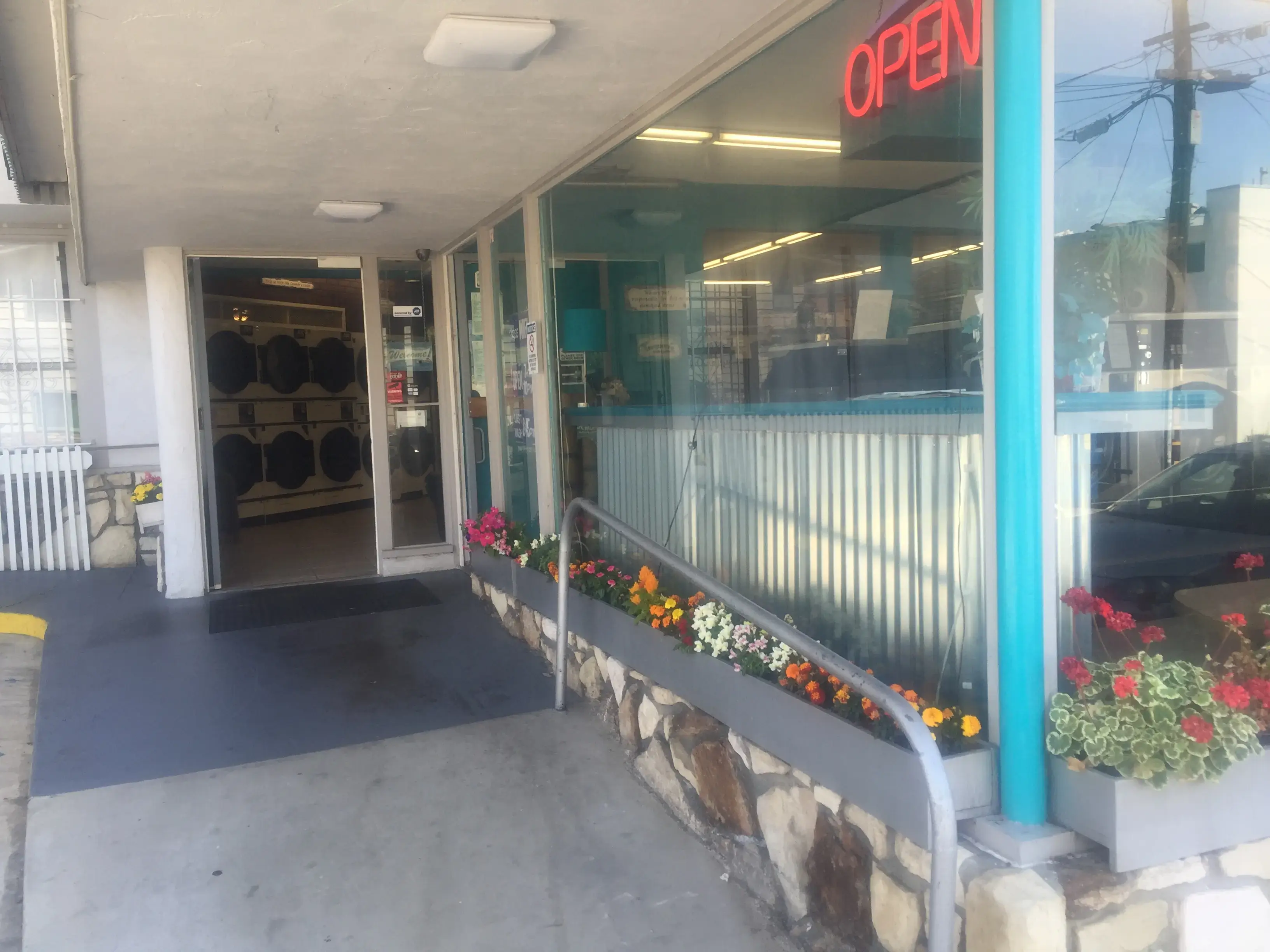 Turquoise Bubbles (formerly Turquoise St. Laundry) - Image 10