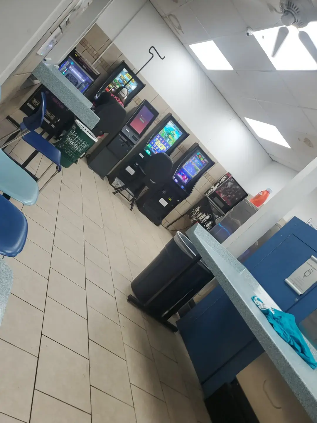 Twin City Coin Laundry thumbnail 8