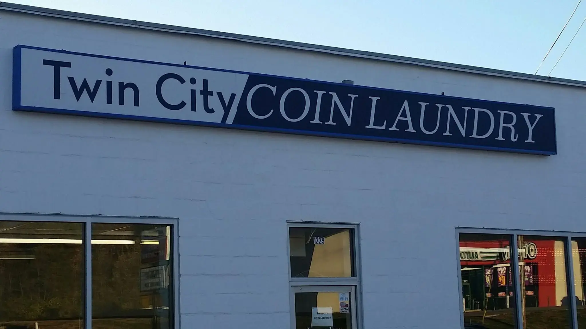 Twin City Coin Laundry thumbnail 5