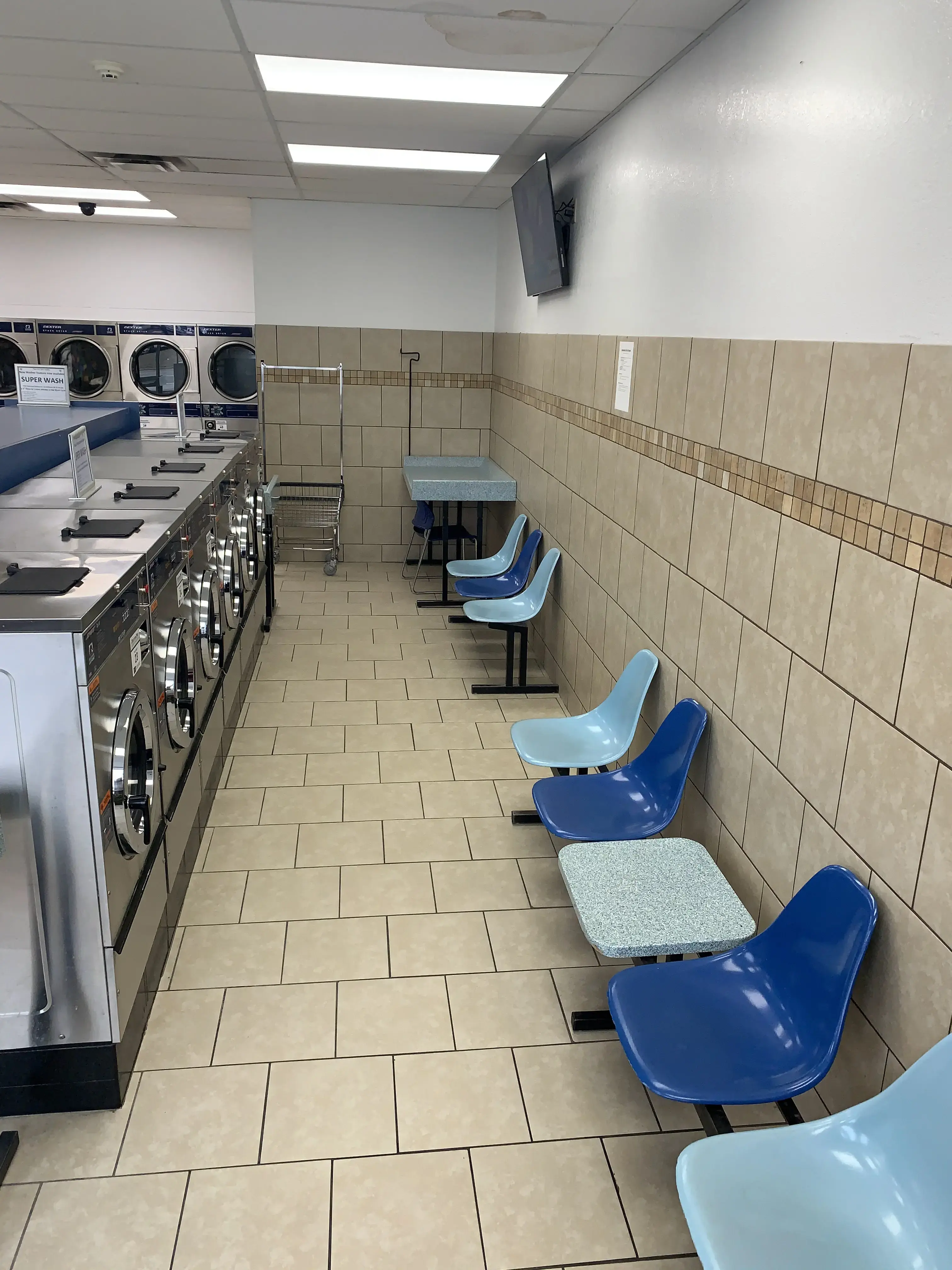 Twin City Coin Laundry thumbnail 19