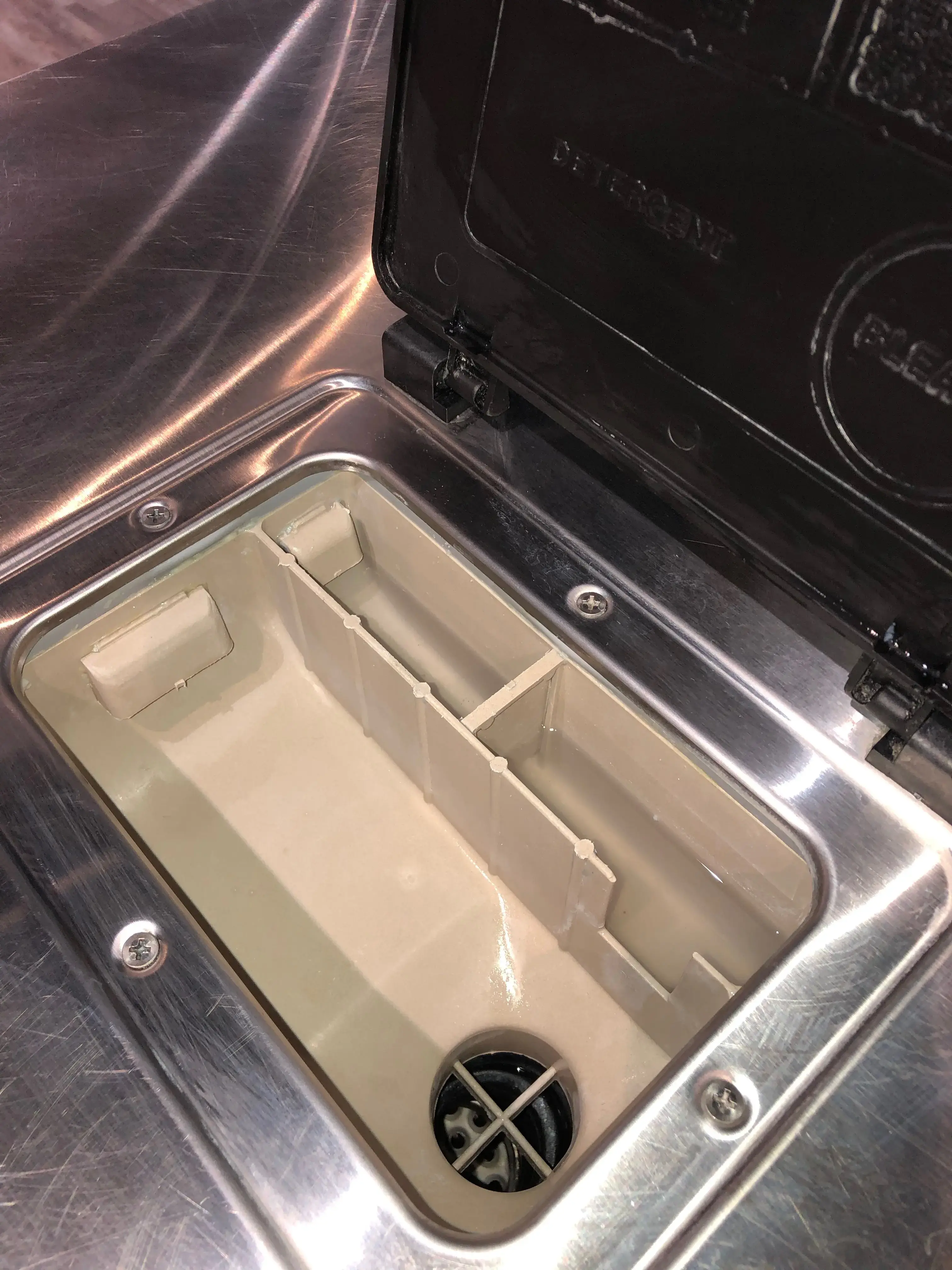 Twin City Laundry - Image 12