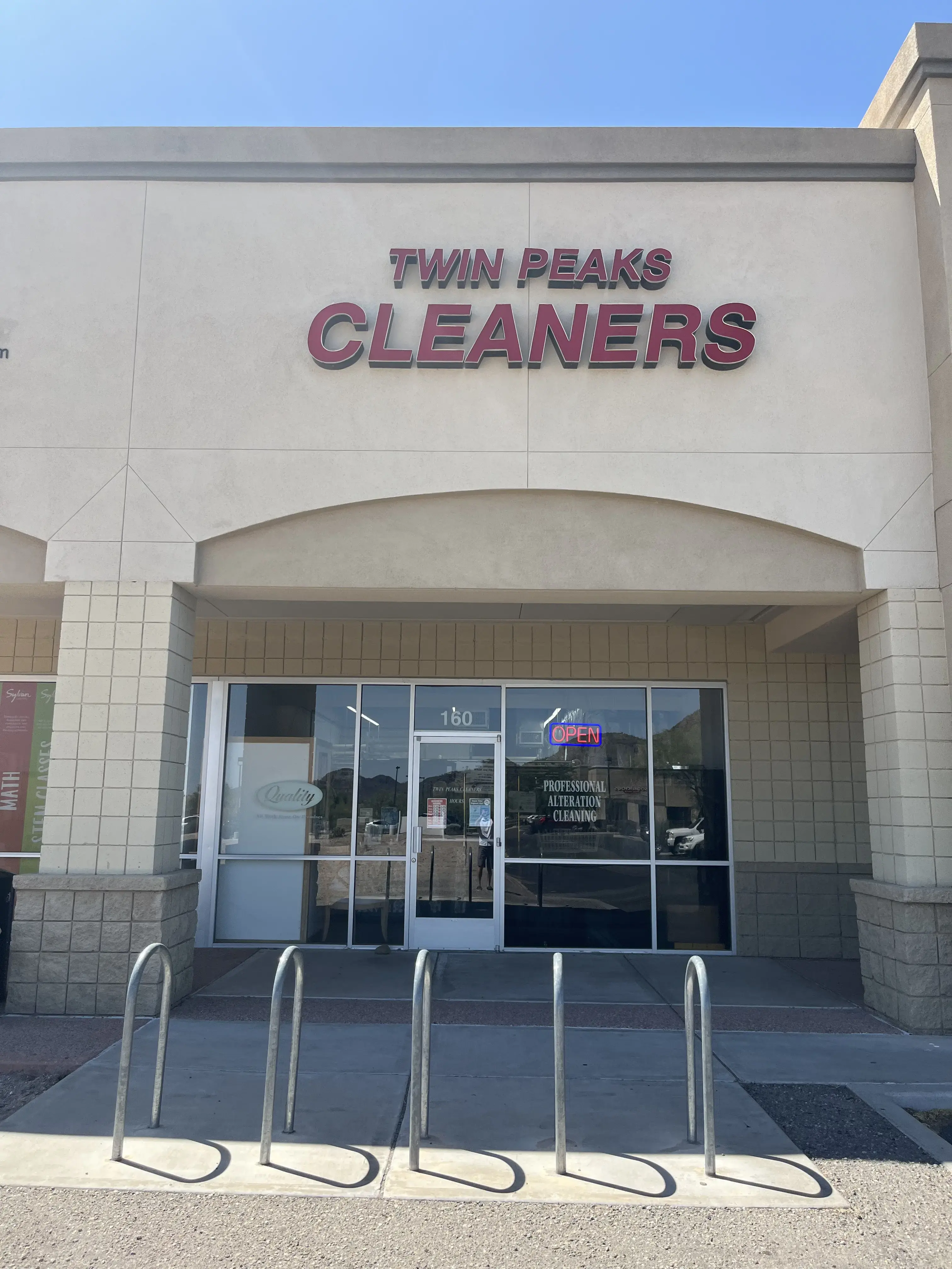 Twin Peaks Cleaners - Image 2
