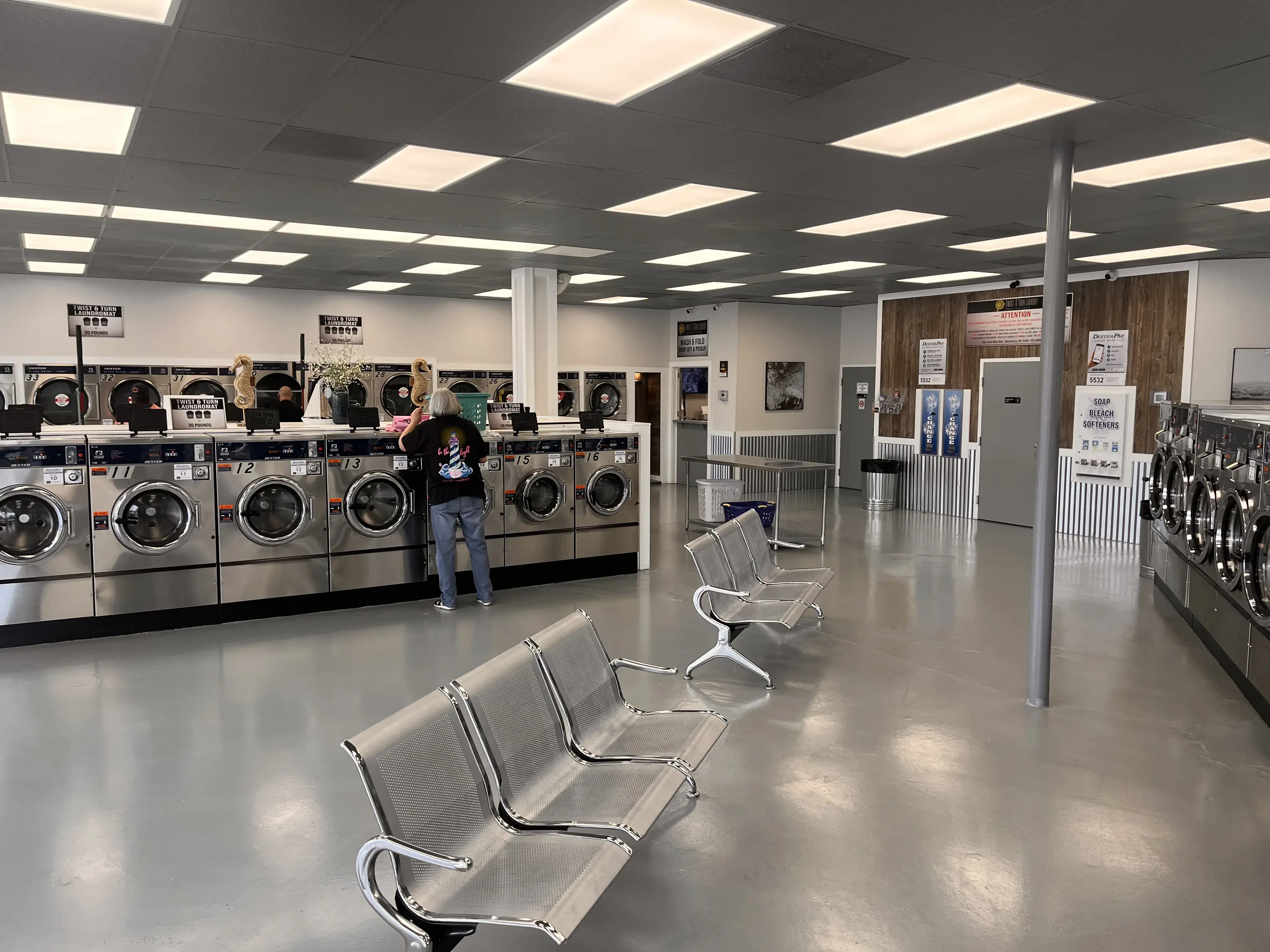Twist & Turn Laundromat Services LLC thumbnail 9