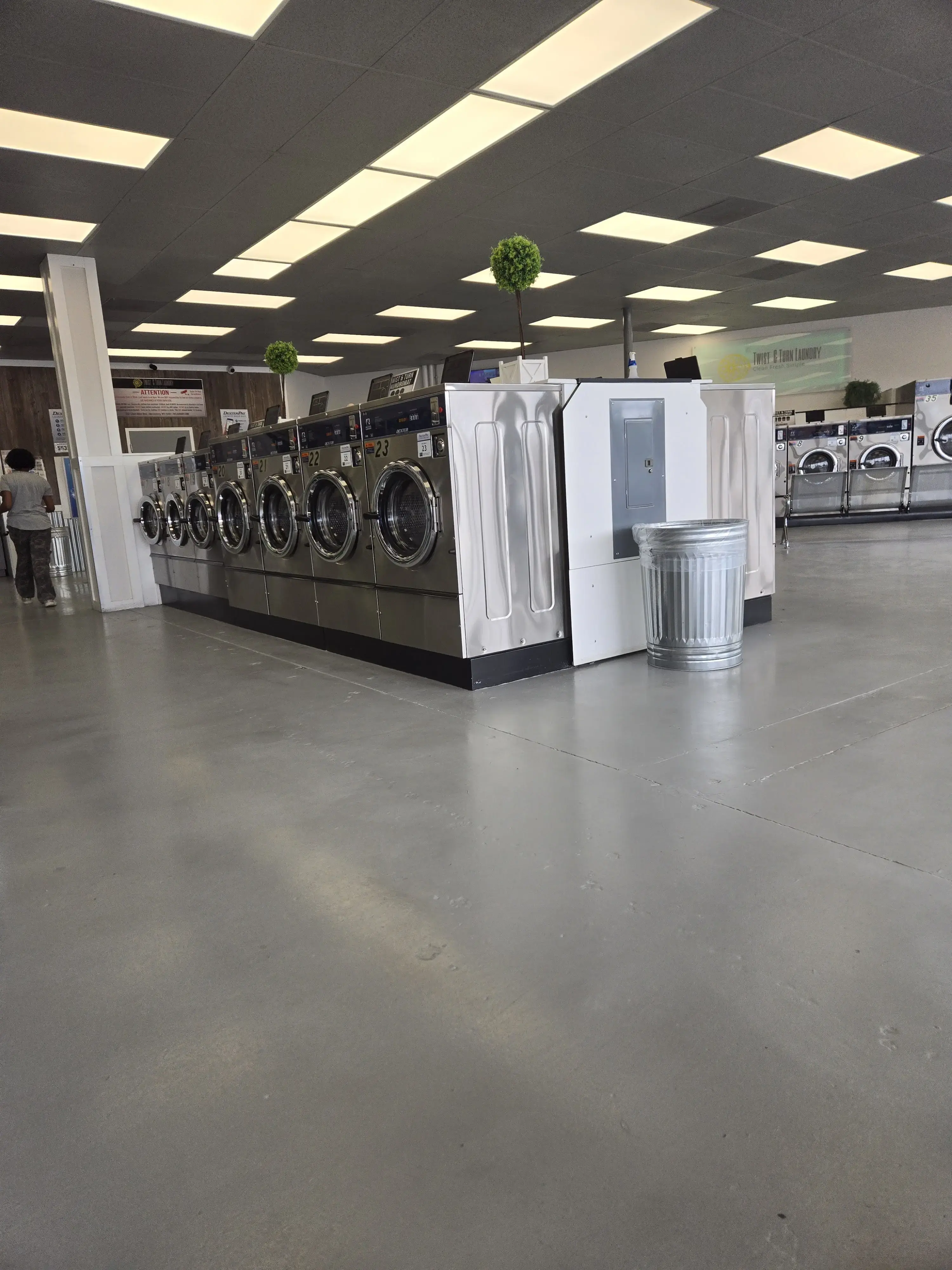 Twist & Turn Laundromat Services LLC thumbnail 12