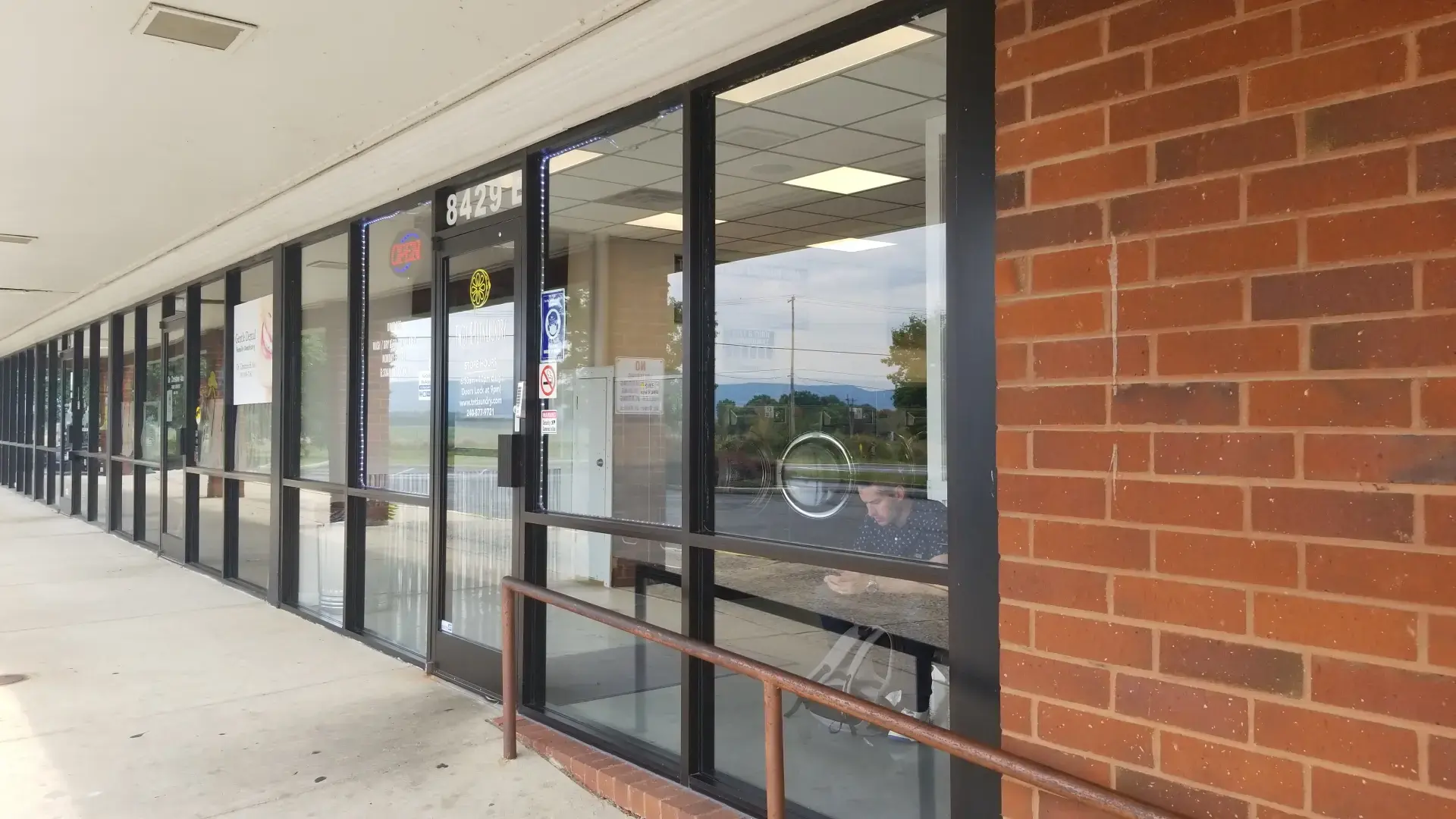 Twist & Turn Laundromat Services LLC - Image 6
