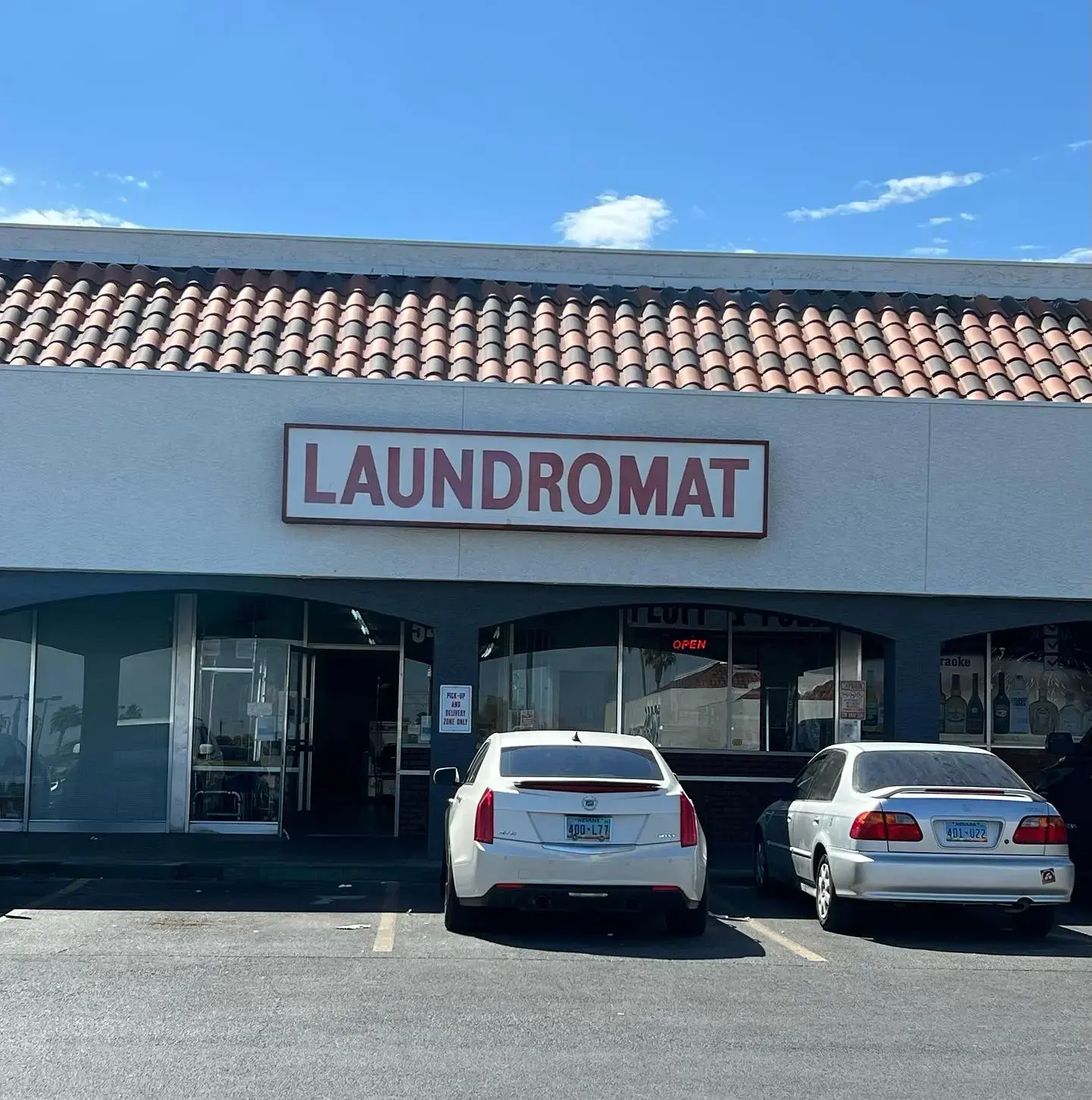 Two Boys Laundromat thumbnail 2