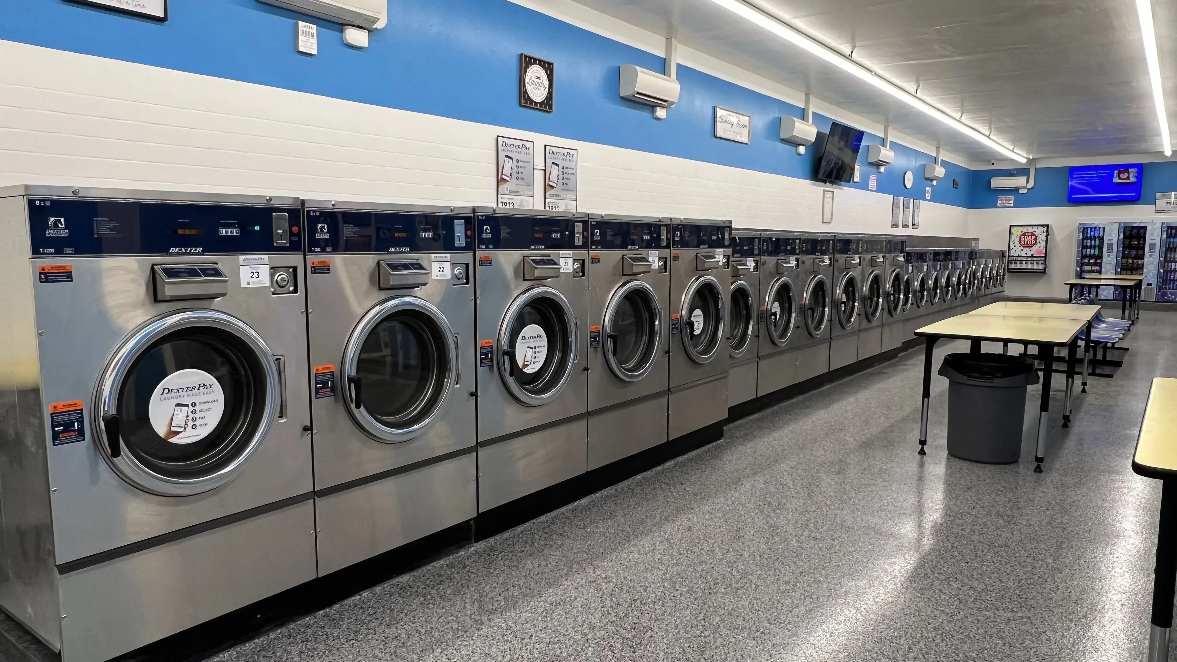 Two Boys Laundromat thumbnail 14