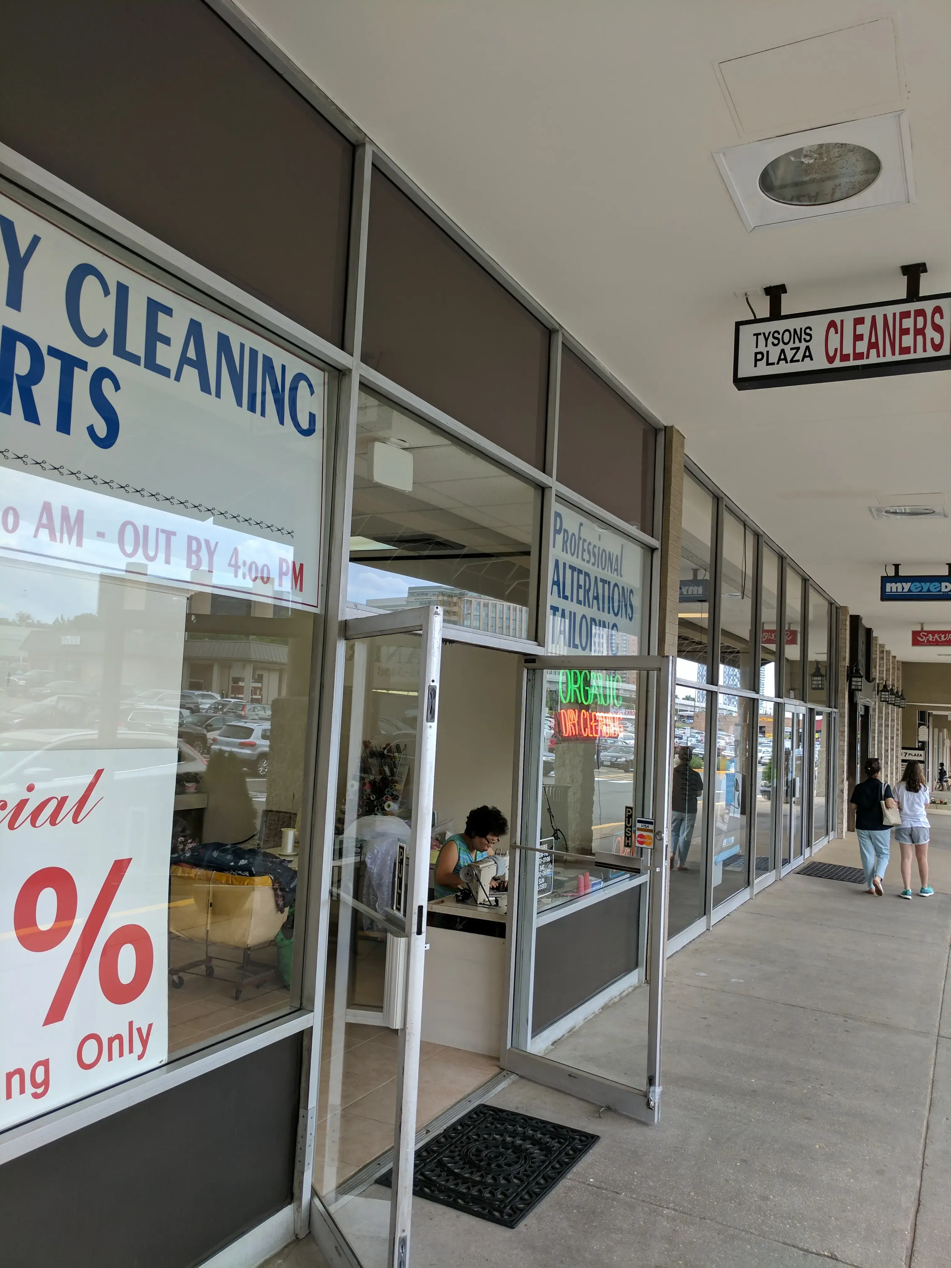 Tysons Plaza Cleaners thumbnail 1
