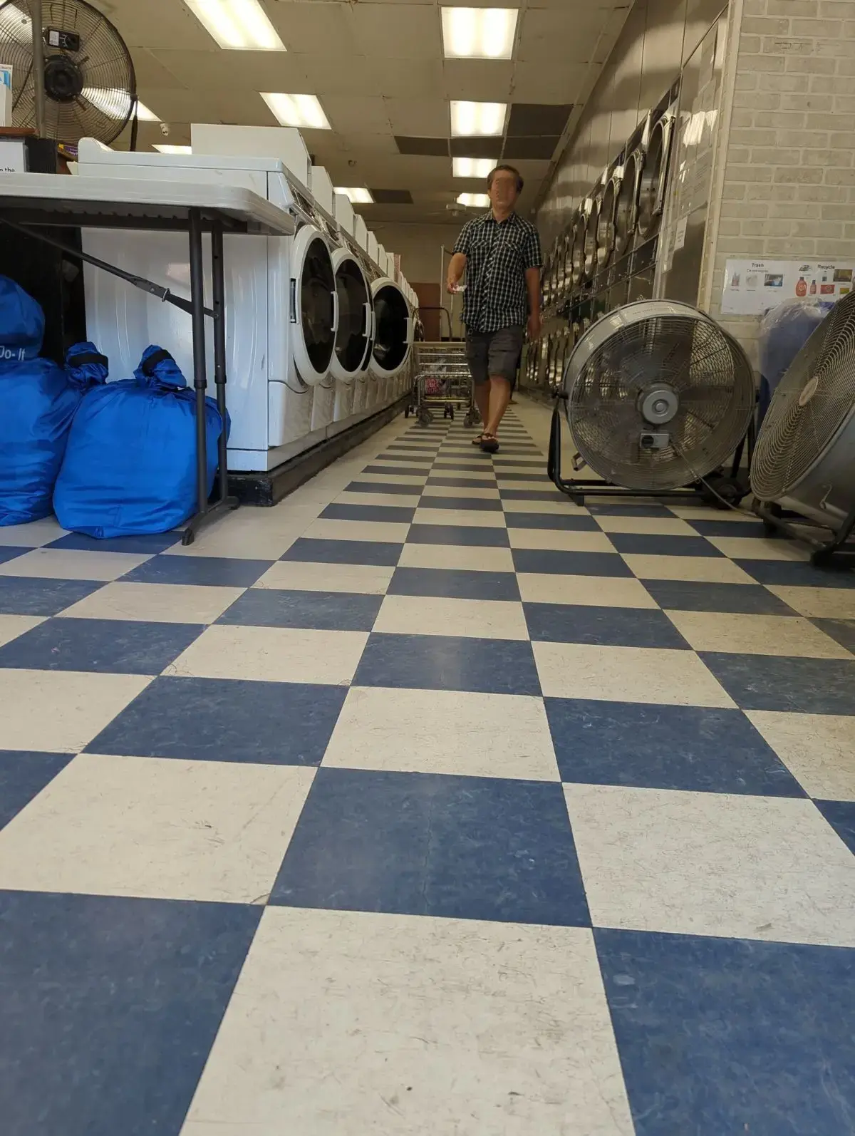 U-Do-It Laundry & Dry Cleaning thumbnail 19