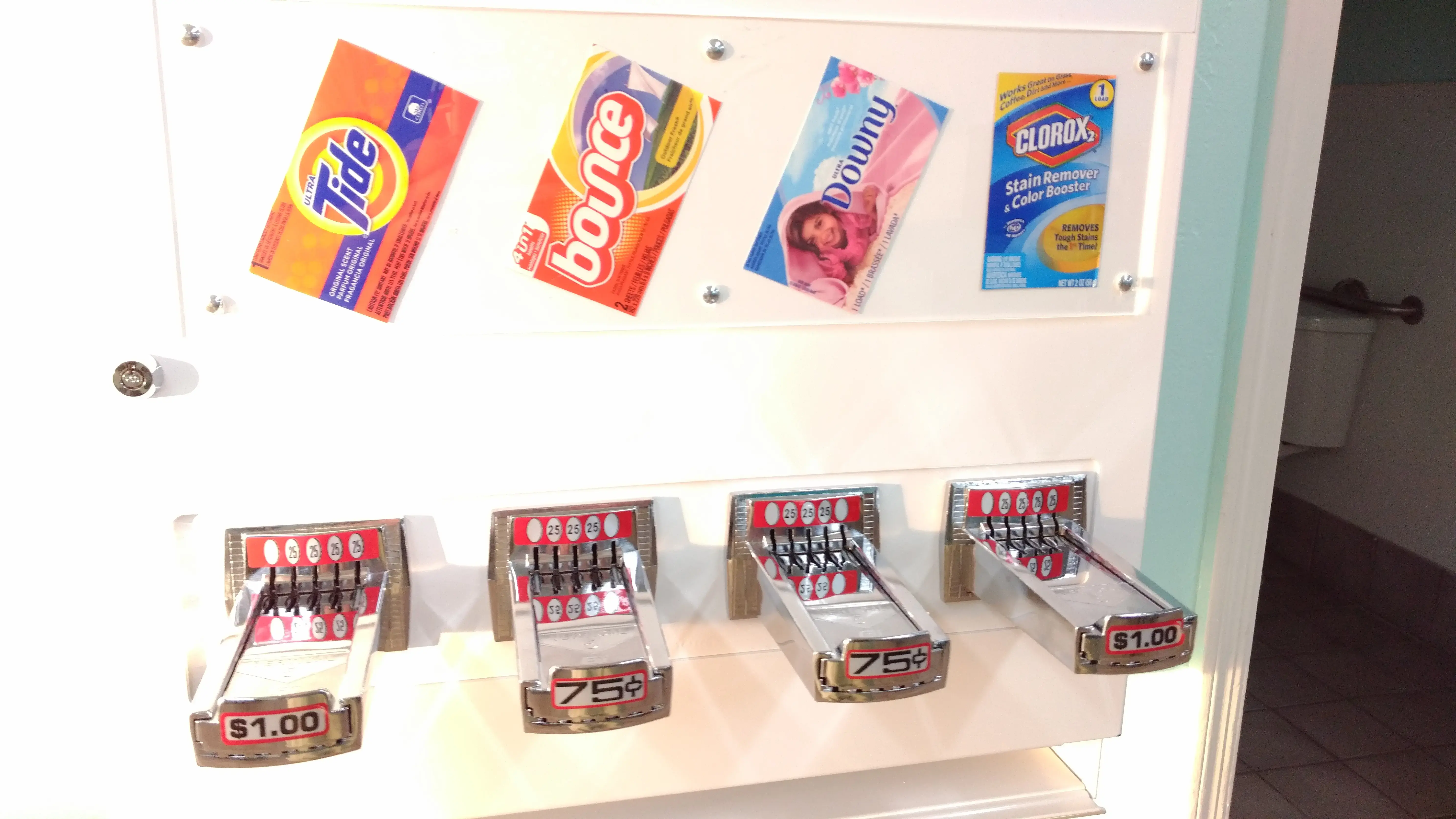 U-Save Laundry - Image 7