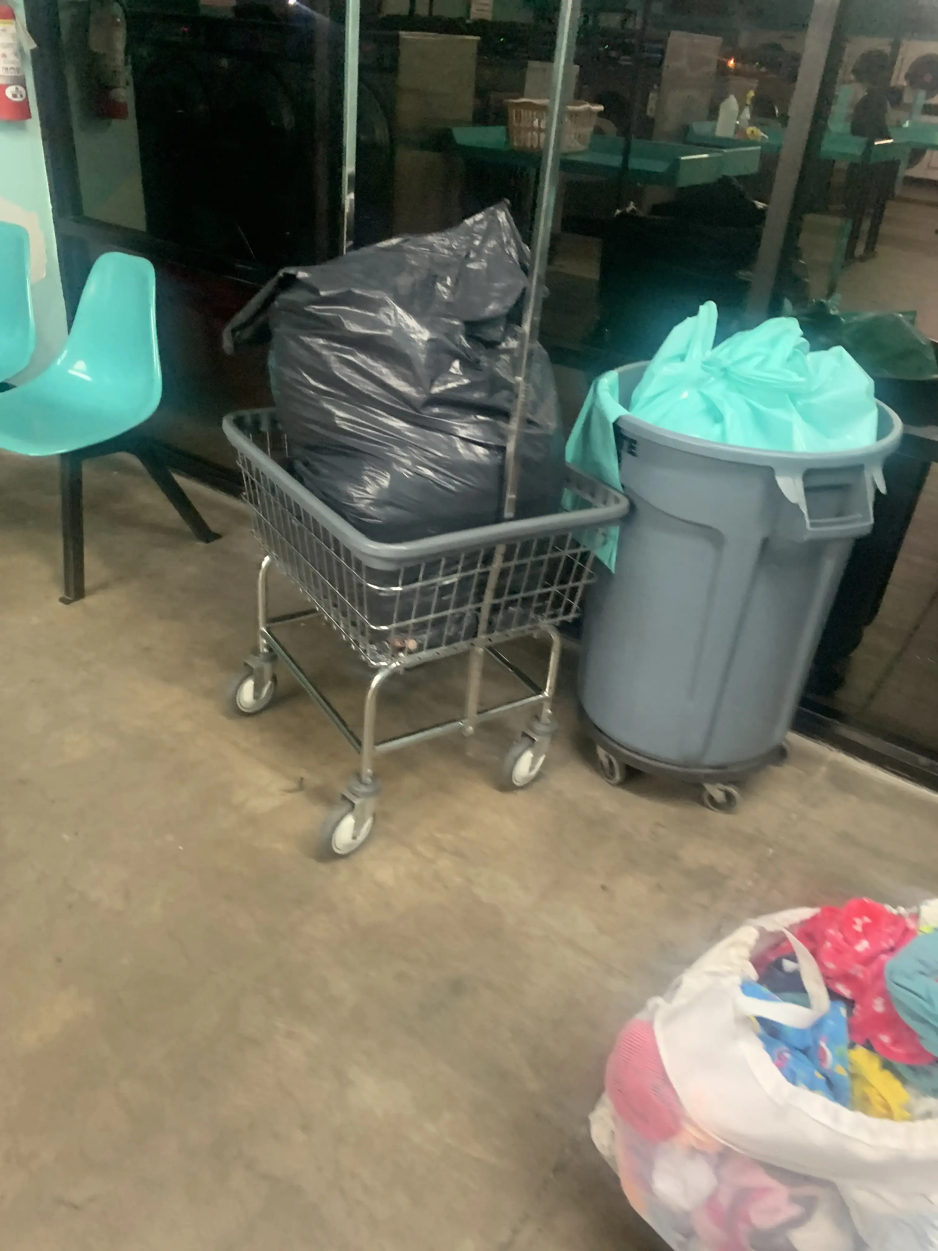 U-Save Laundry thumbnail 18