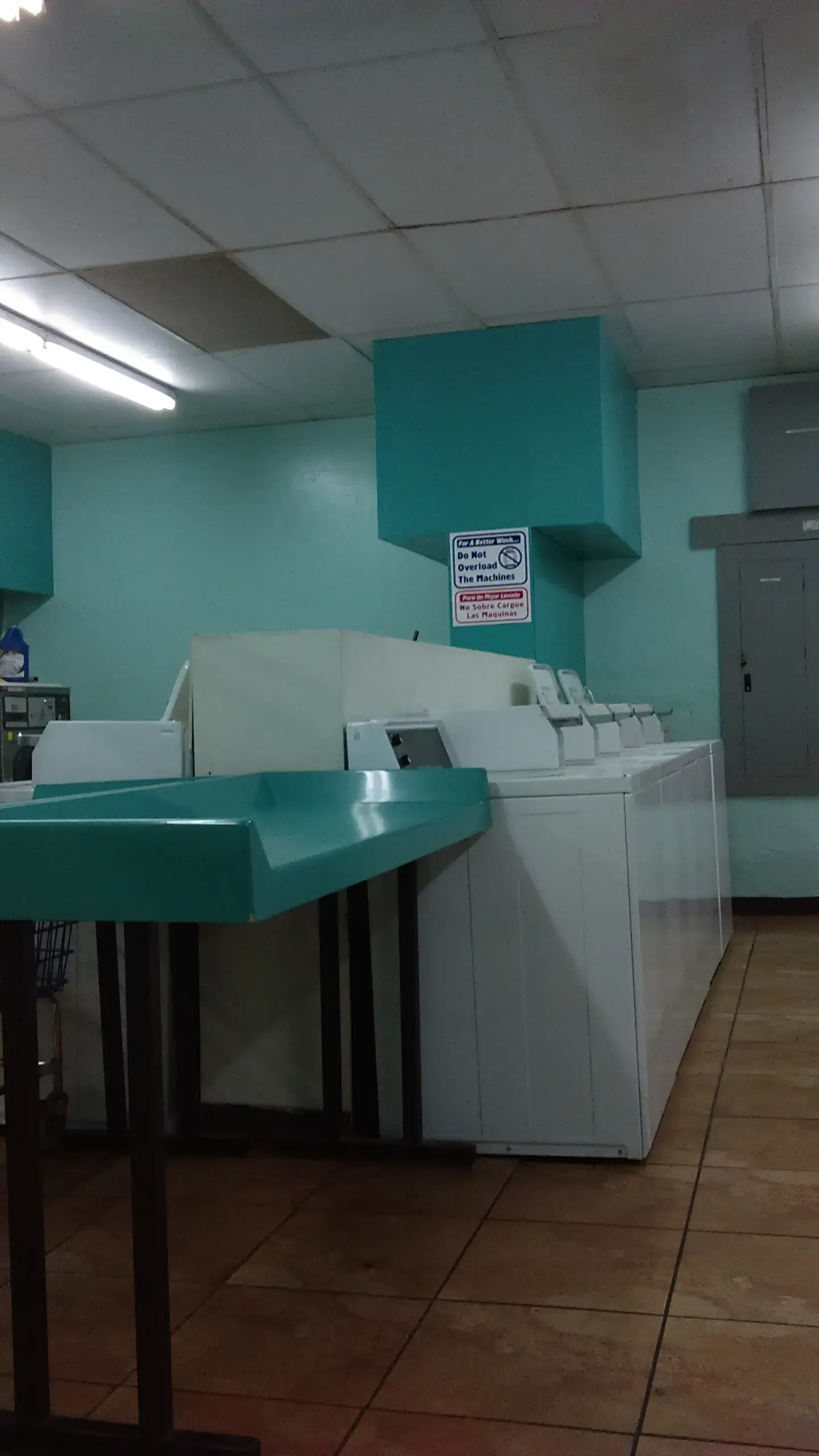 U-Save Laundry - Image 14