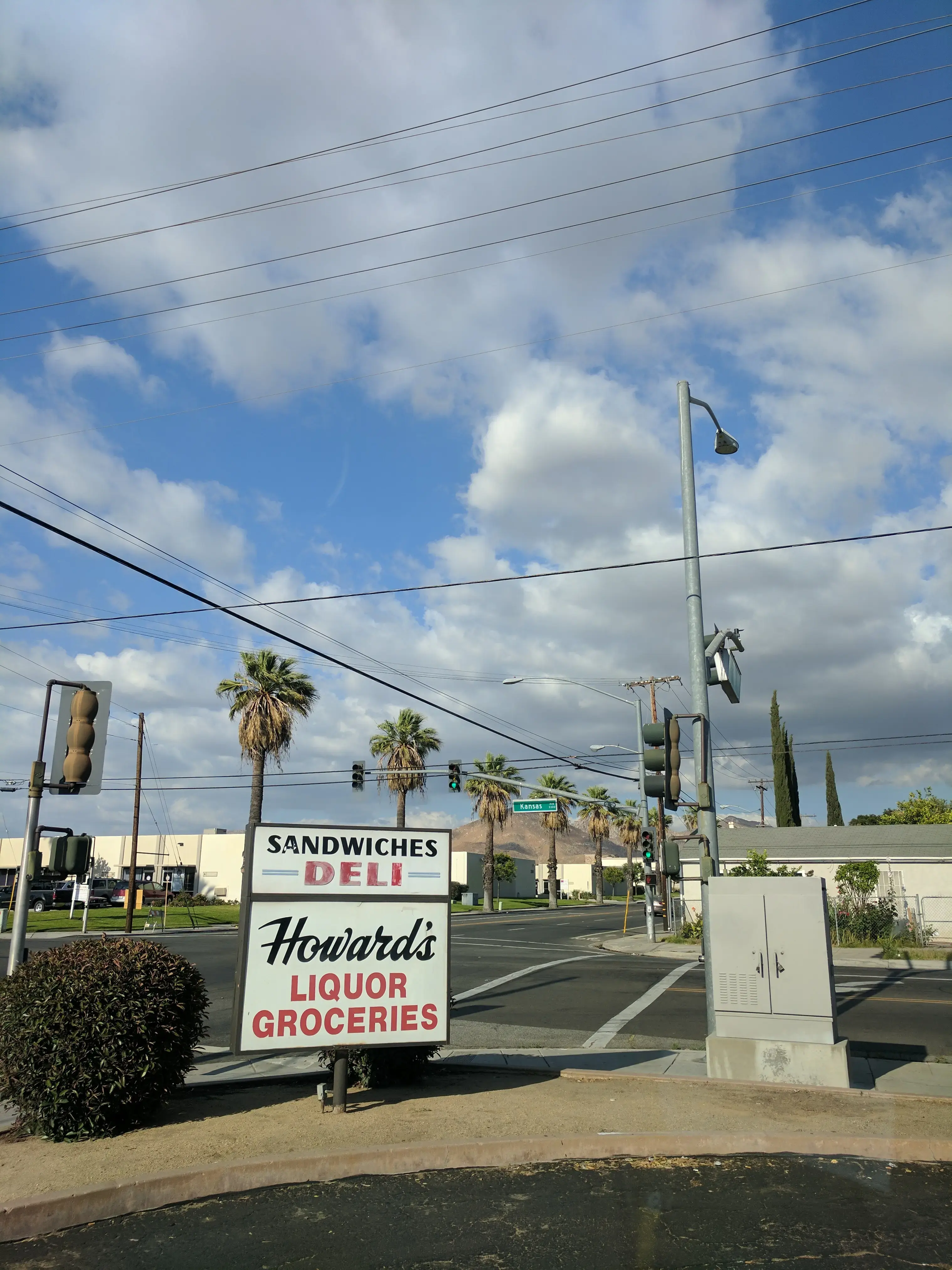 UCR Coin Laundry thumbnail 4