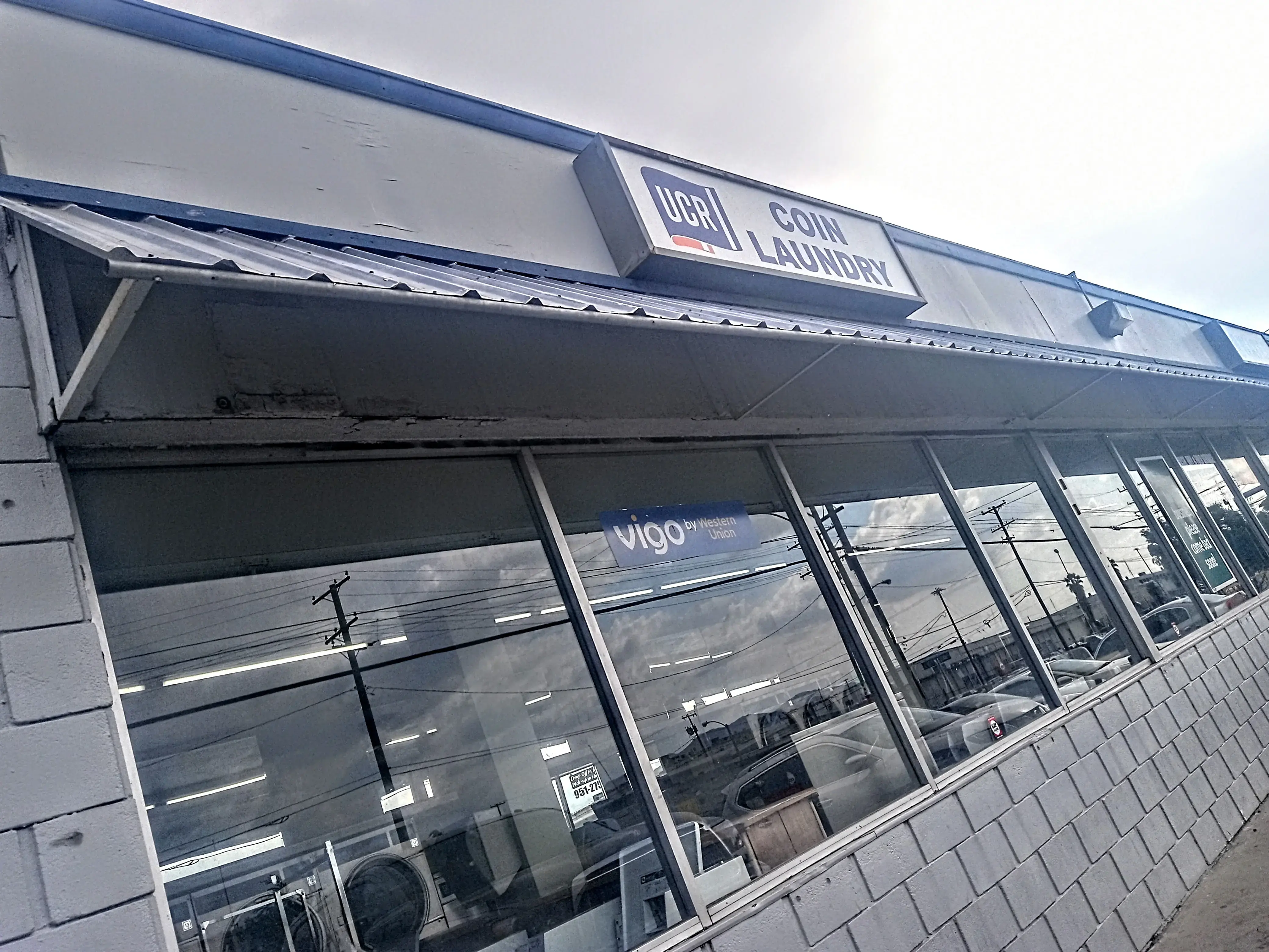 UCR Coin Laundry - Image 3