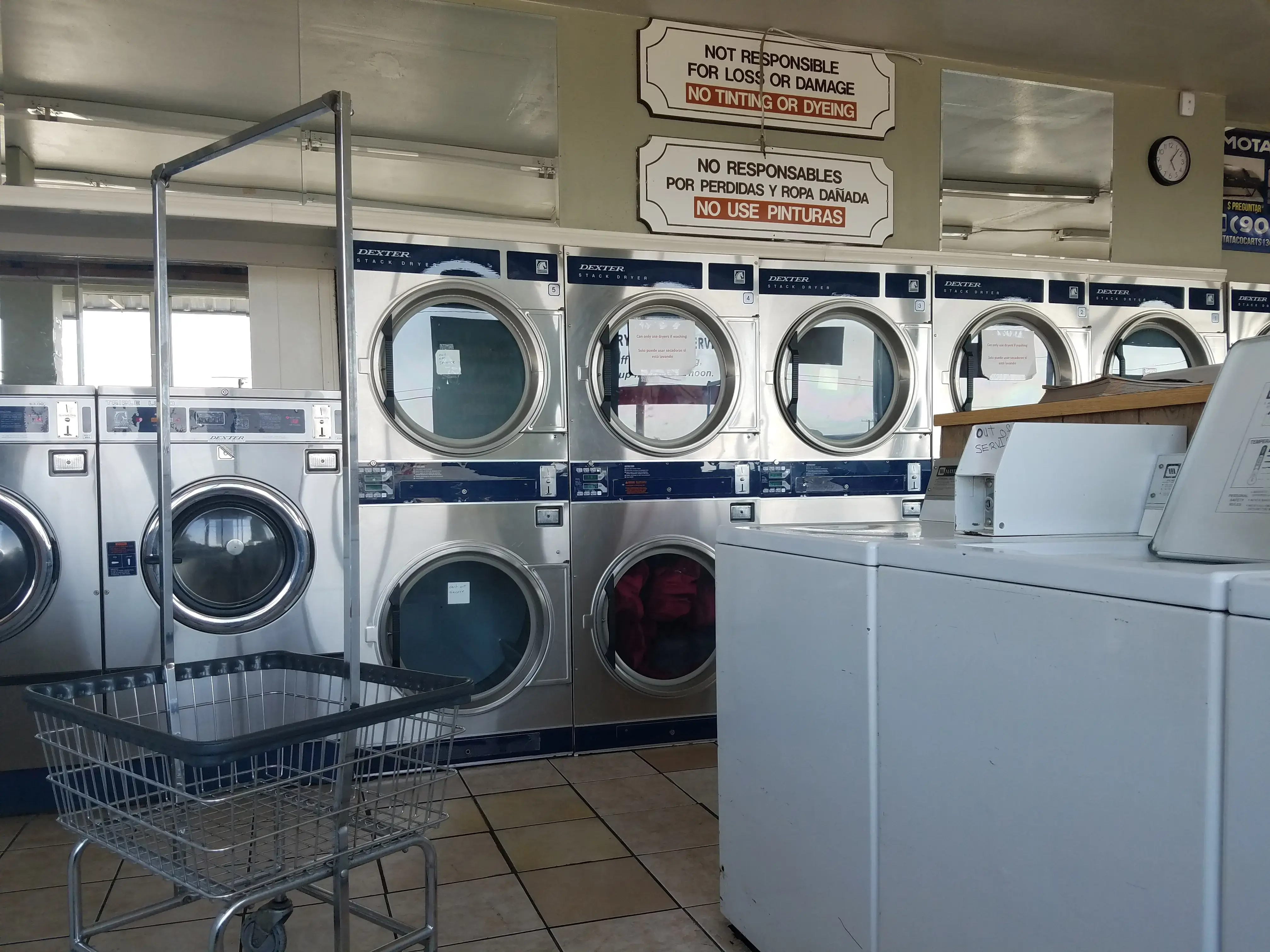 UCR Coin Laundry - Image 19