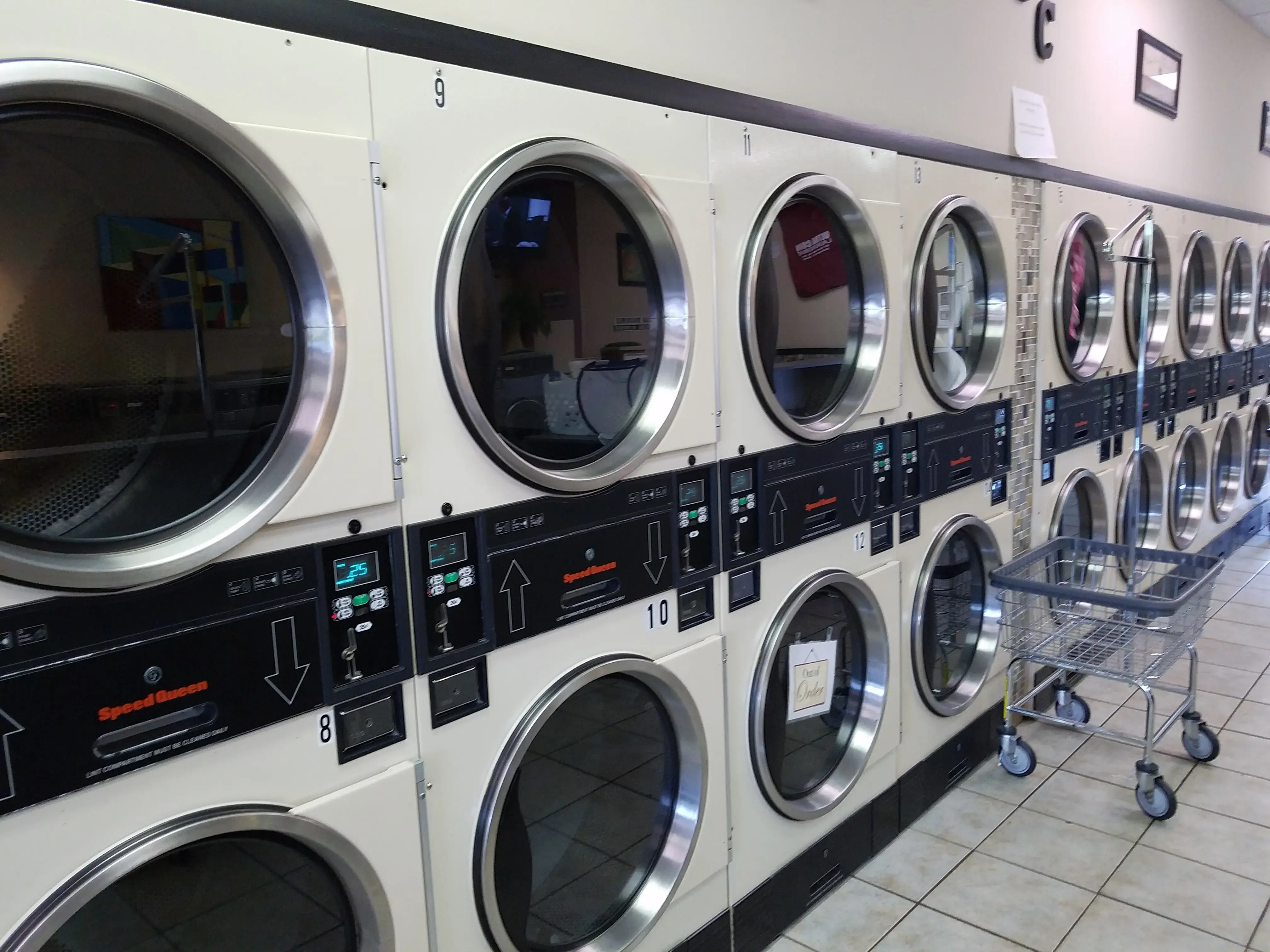 Ultra Coin Laundromat thumbnail 15