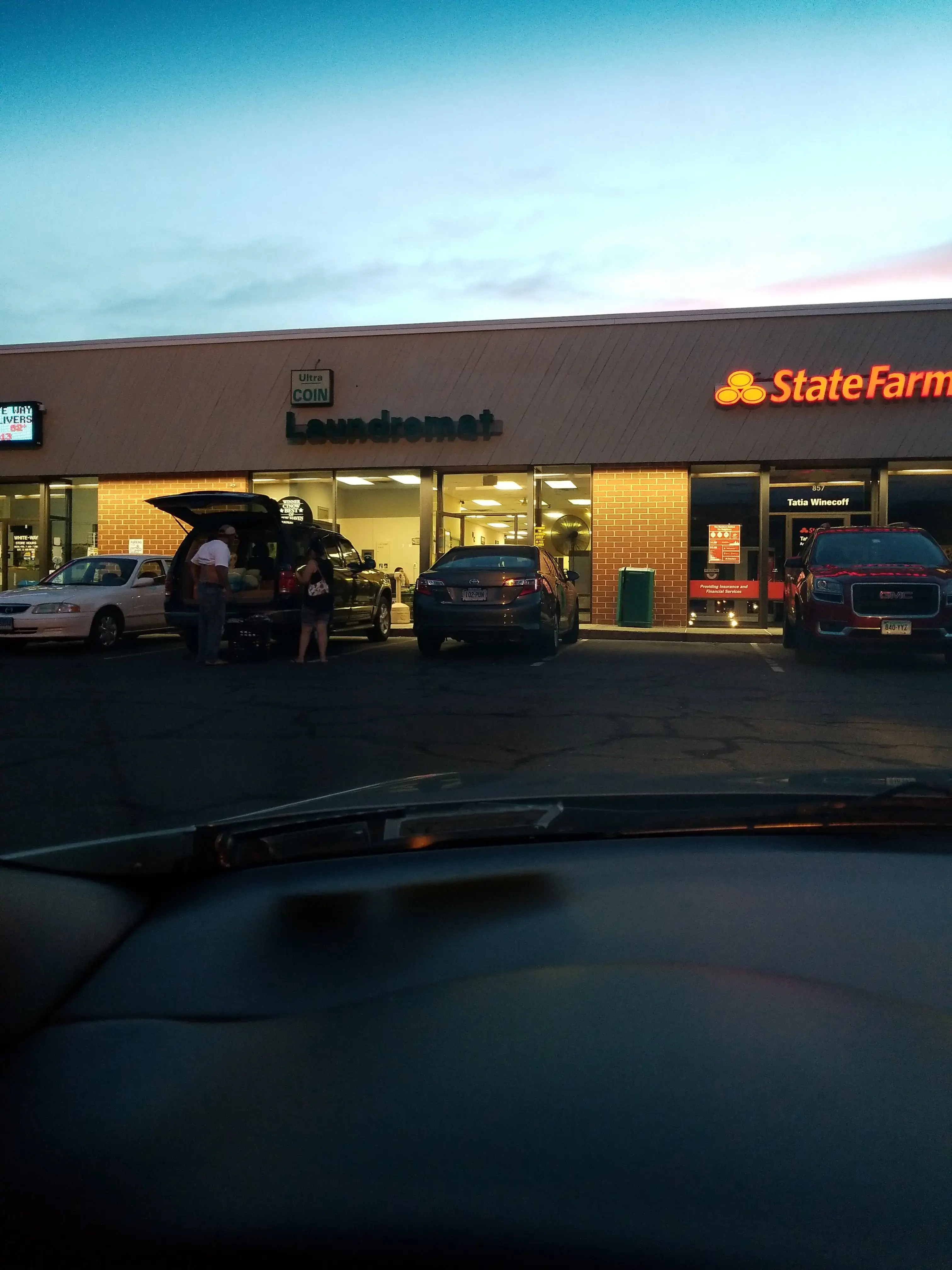 Ultra Coin Laundromat - Image 12
