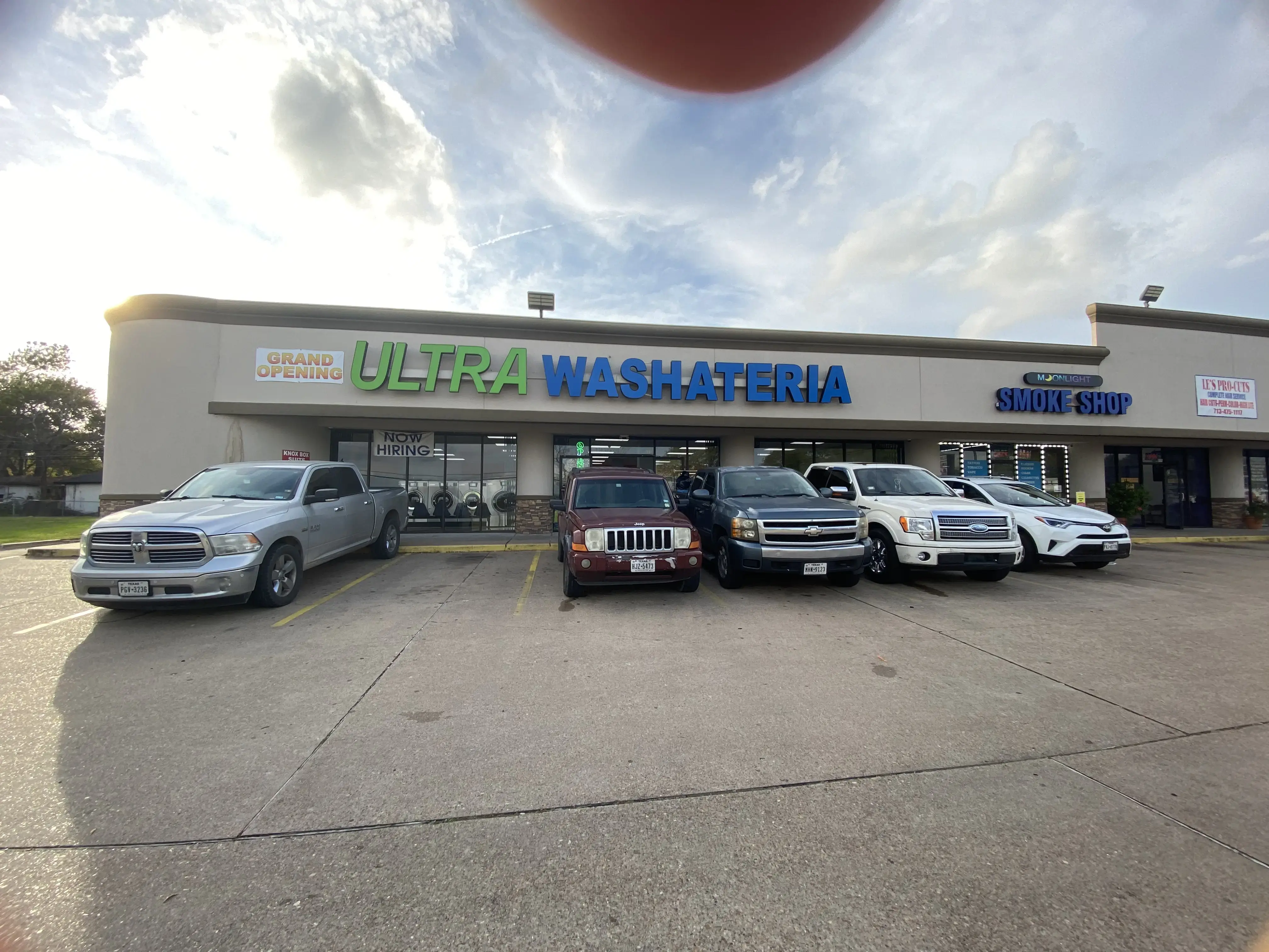 Ultra Washateria - Image 2
