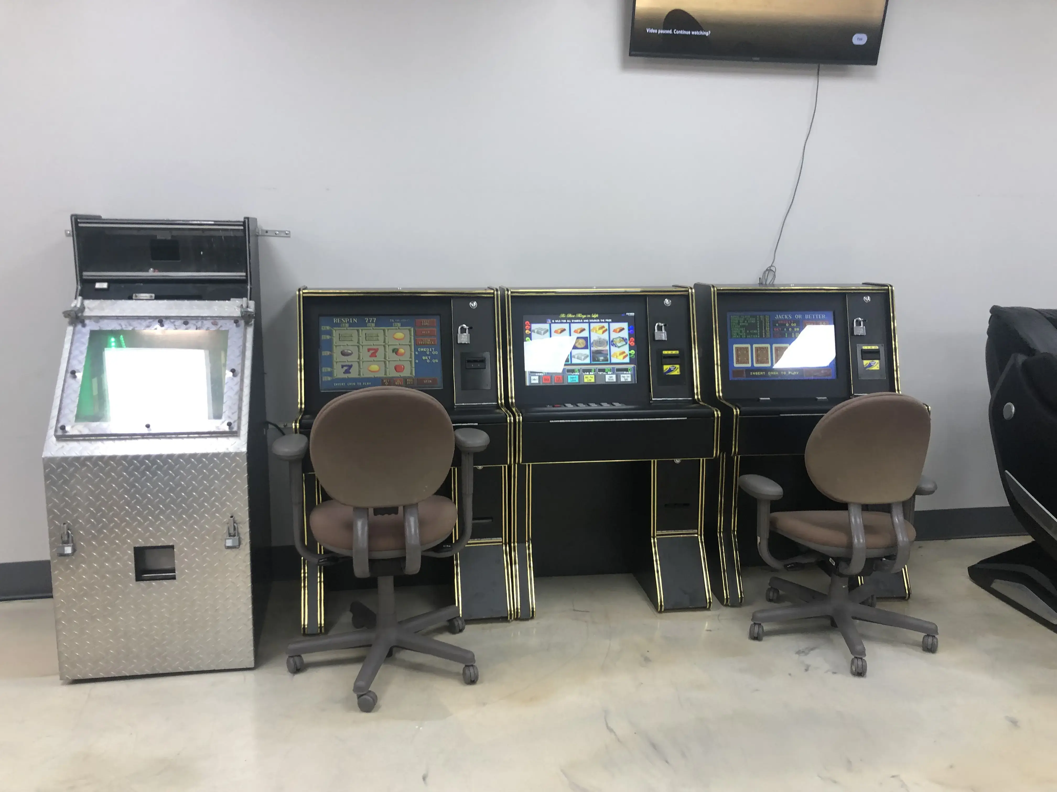 Ultra Washateria - Image 9