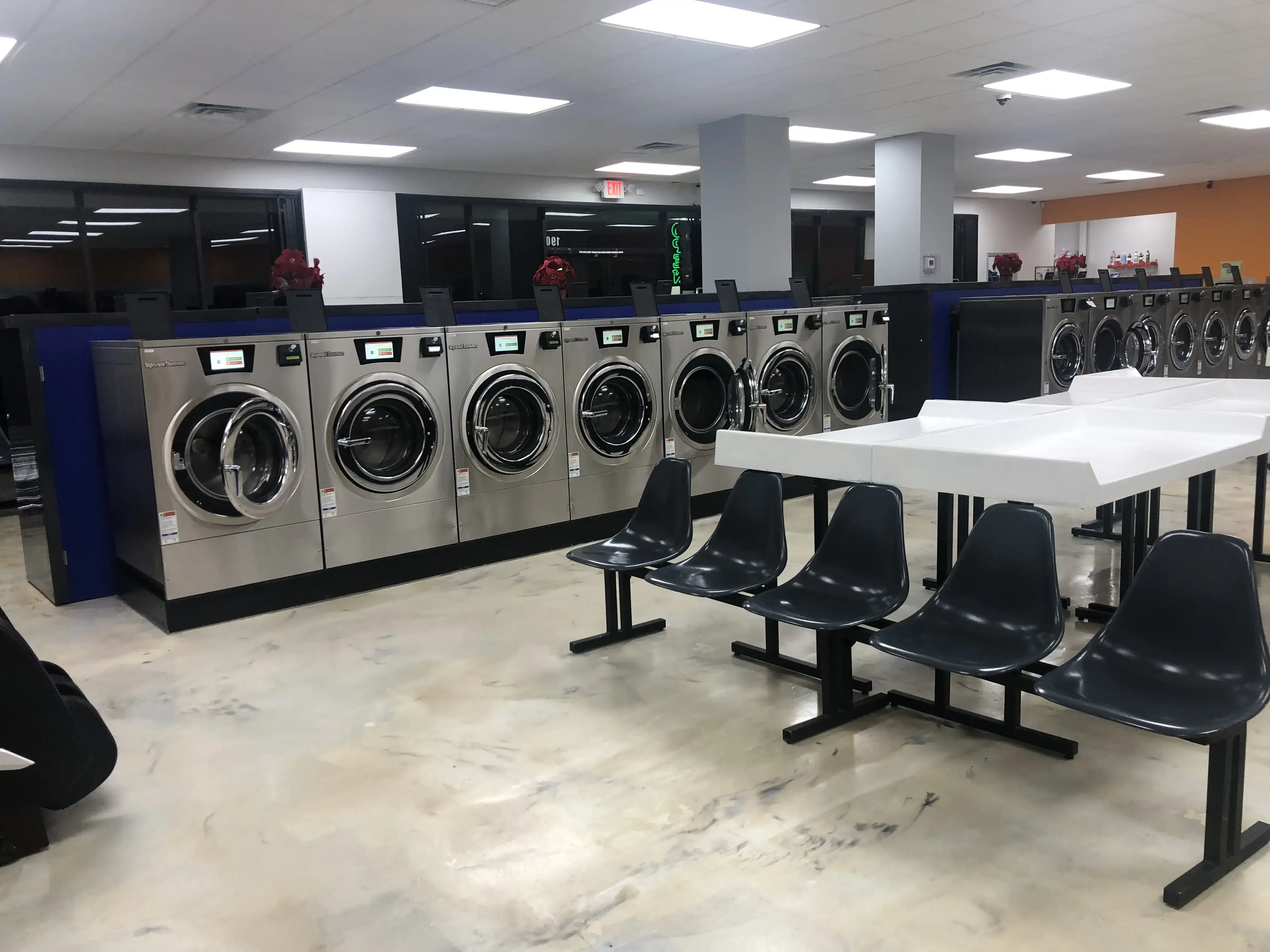 Ultra Washateria location