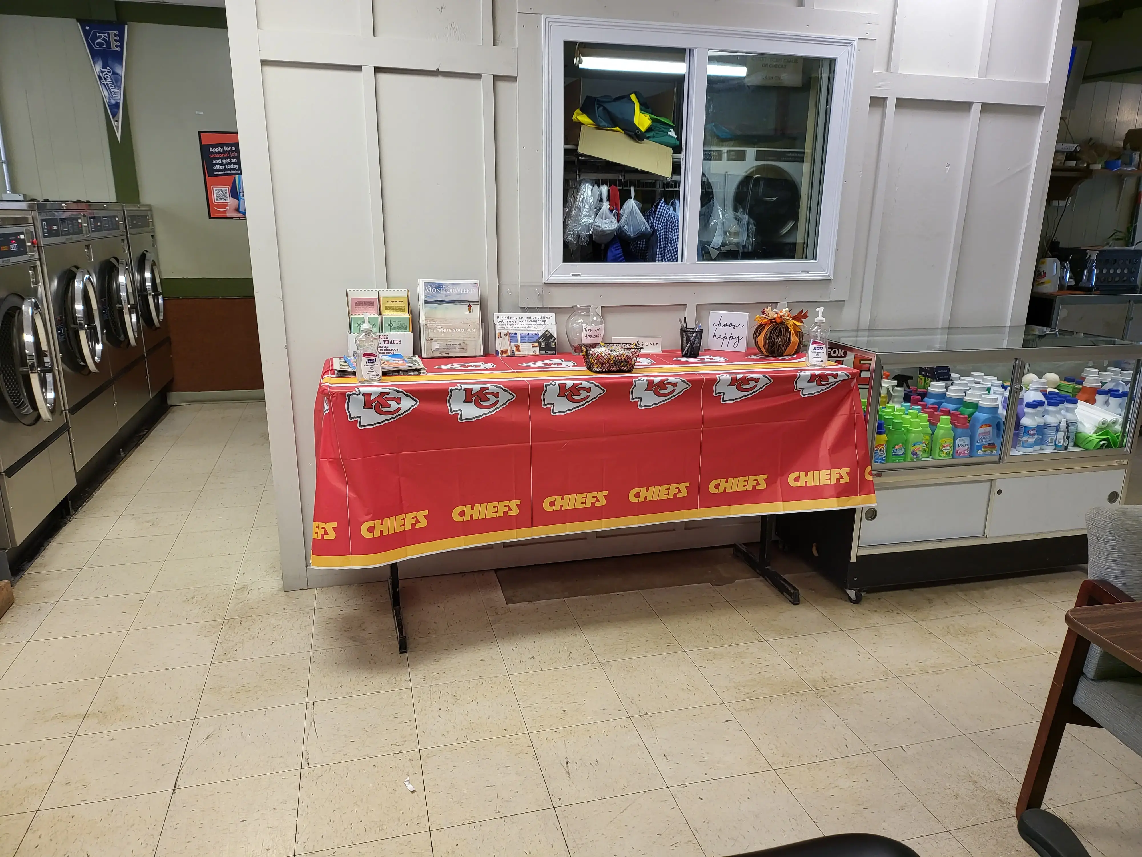 Ultraclean Coin Laundromat - Image 17