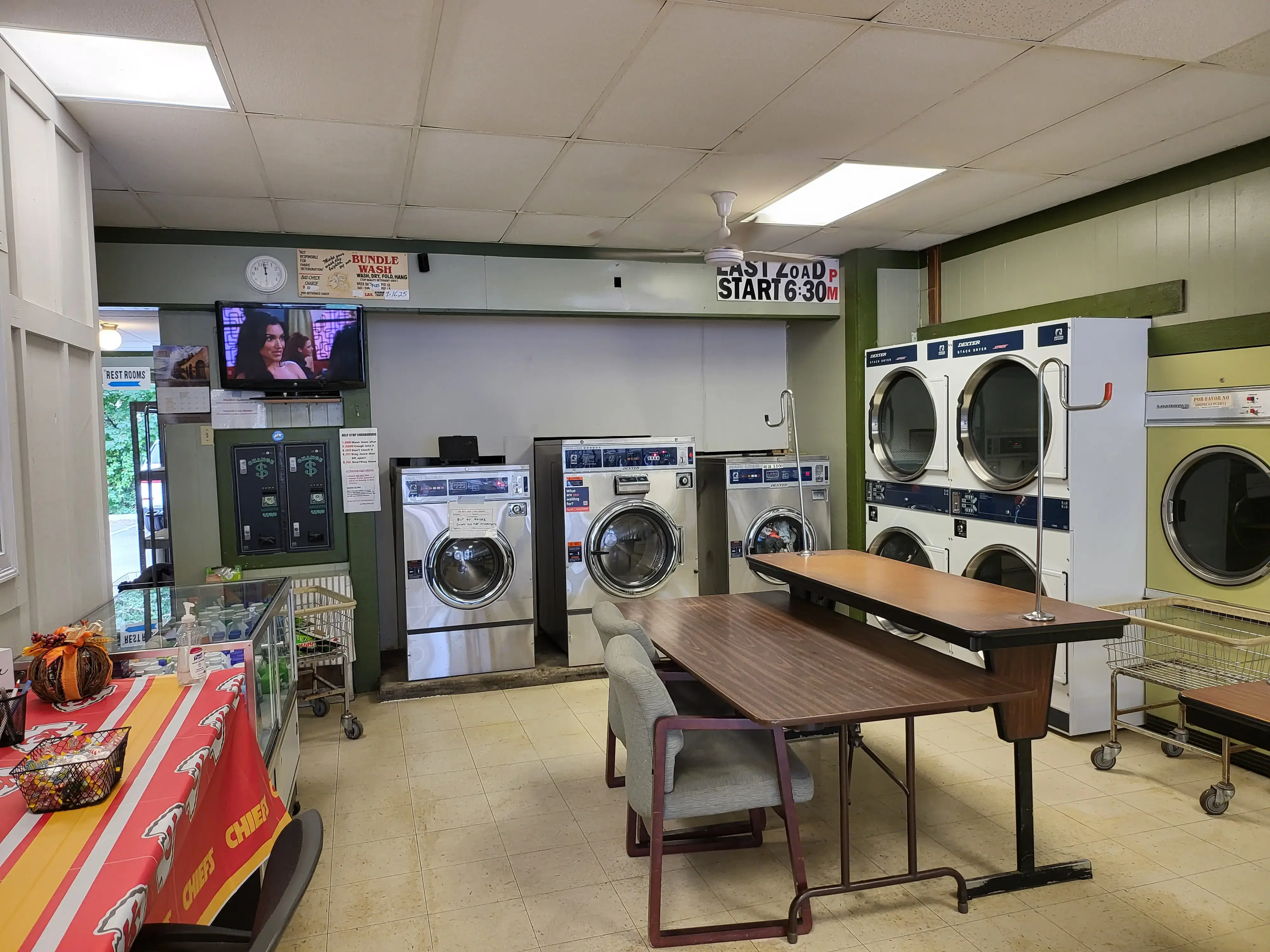 Ultraclean Coin Laundromat thumbnail 2