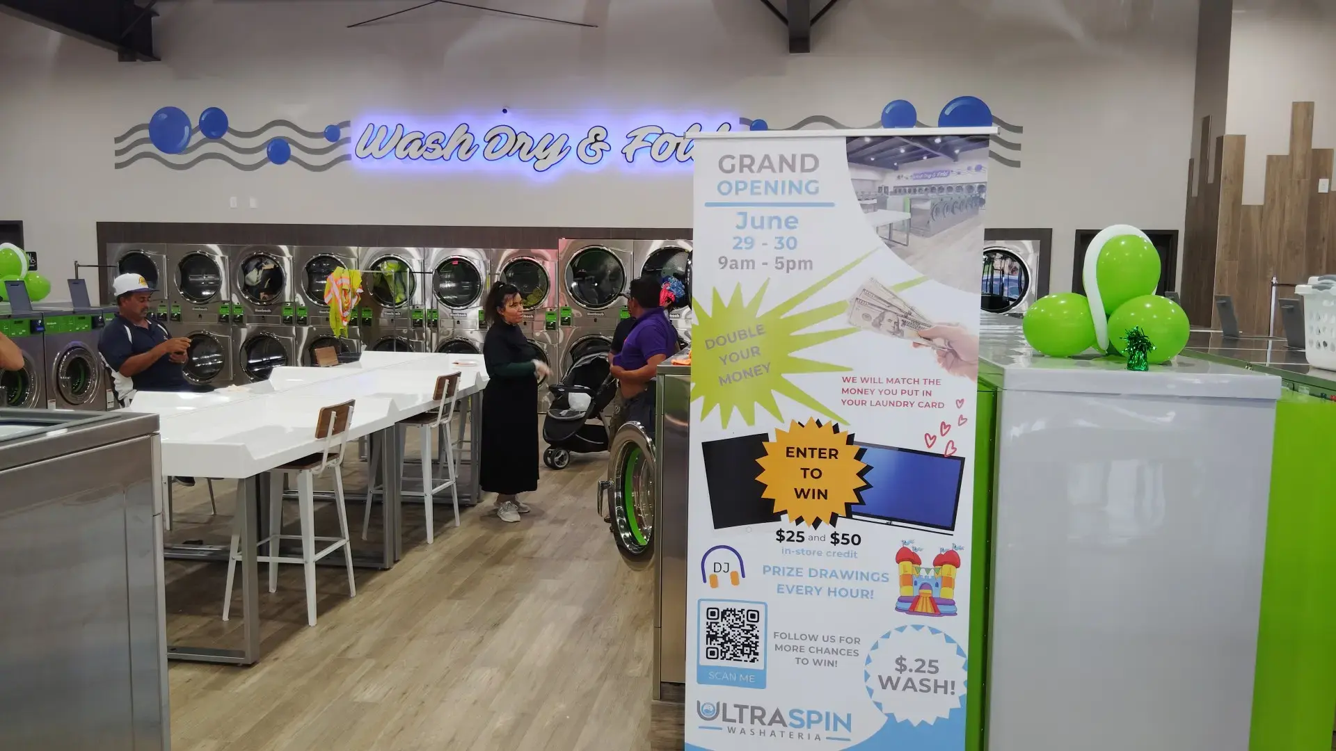 UltraSpin Washateria - West Bellfort - Wash & Fold Services thumbnail 12