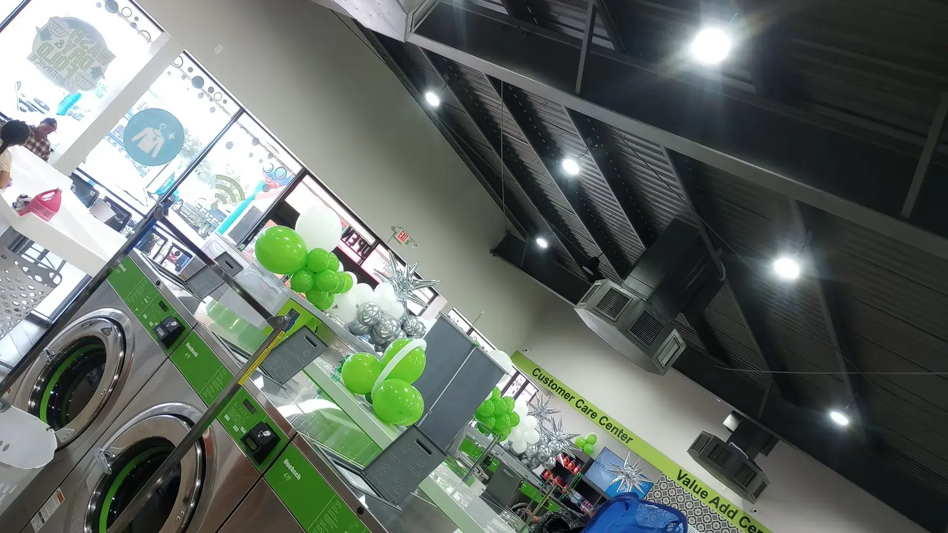 UltraSpin Washateria - West Bellfort - Wash & Fold Services - Image 8