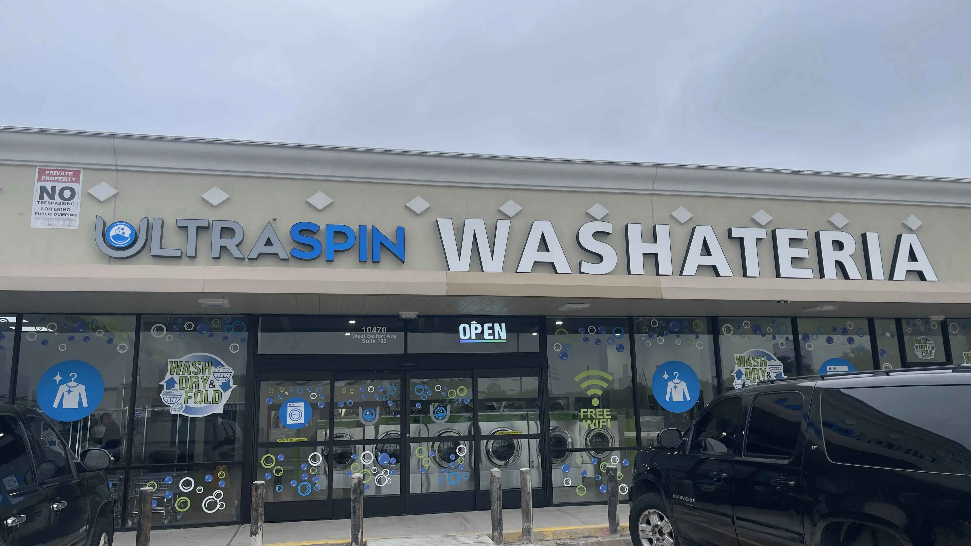 UltraSpin Washateria - West Bellfort - Wash & Fold Services - Image 5