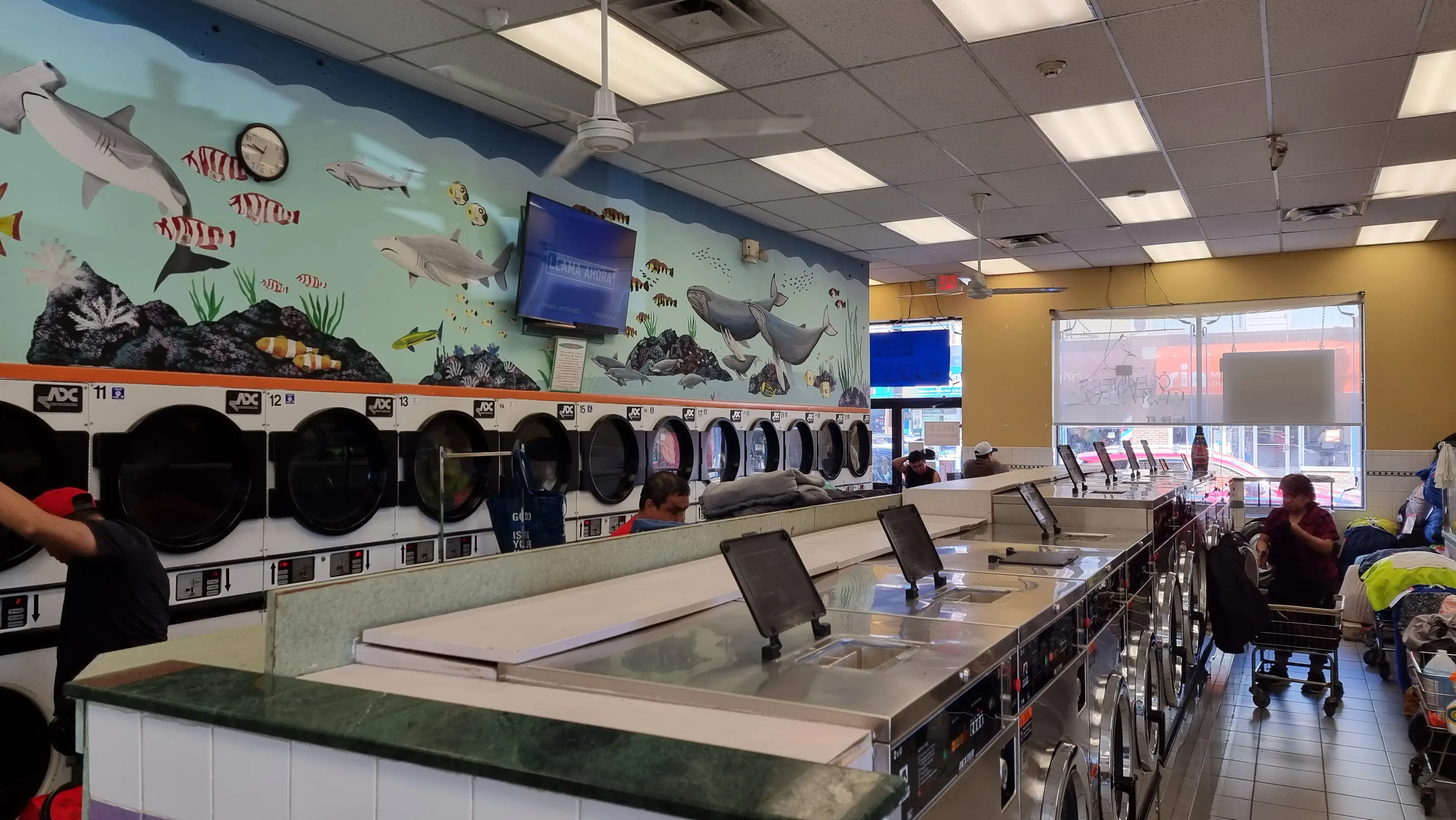 Ultrawash Laundromat thumbnail 4