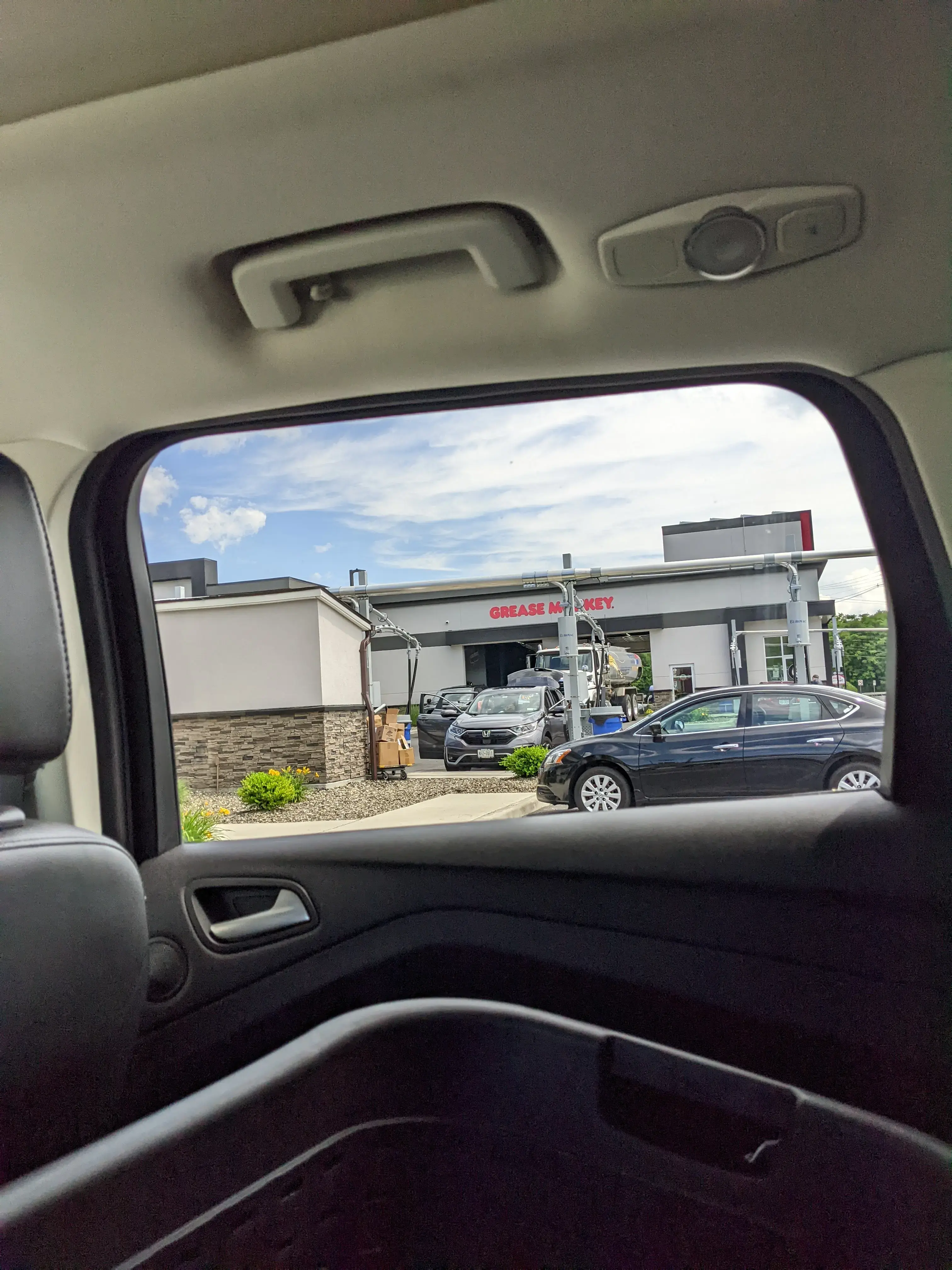Uncle B's Laundromat thumbnail 12