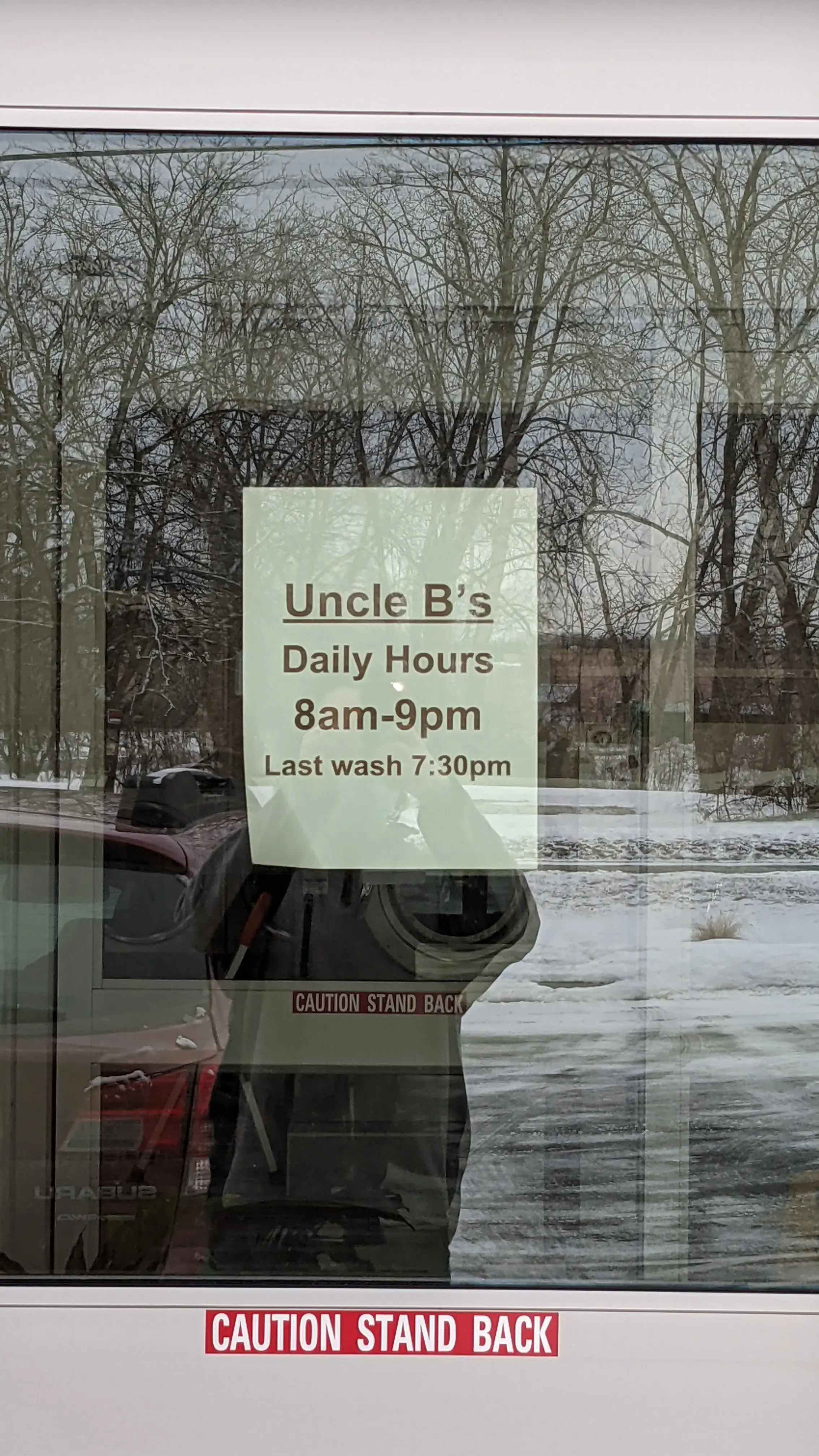 Uncle B's Laundromat - Image 13
