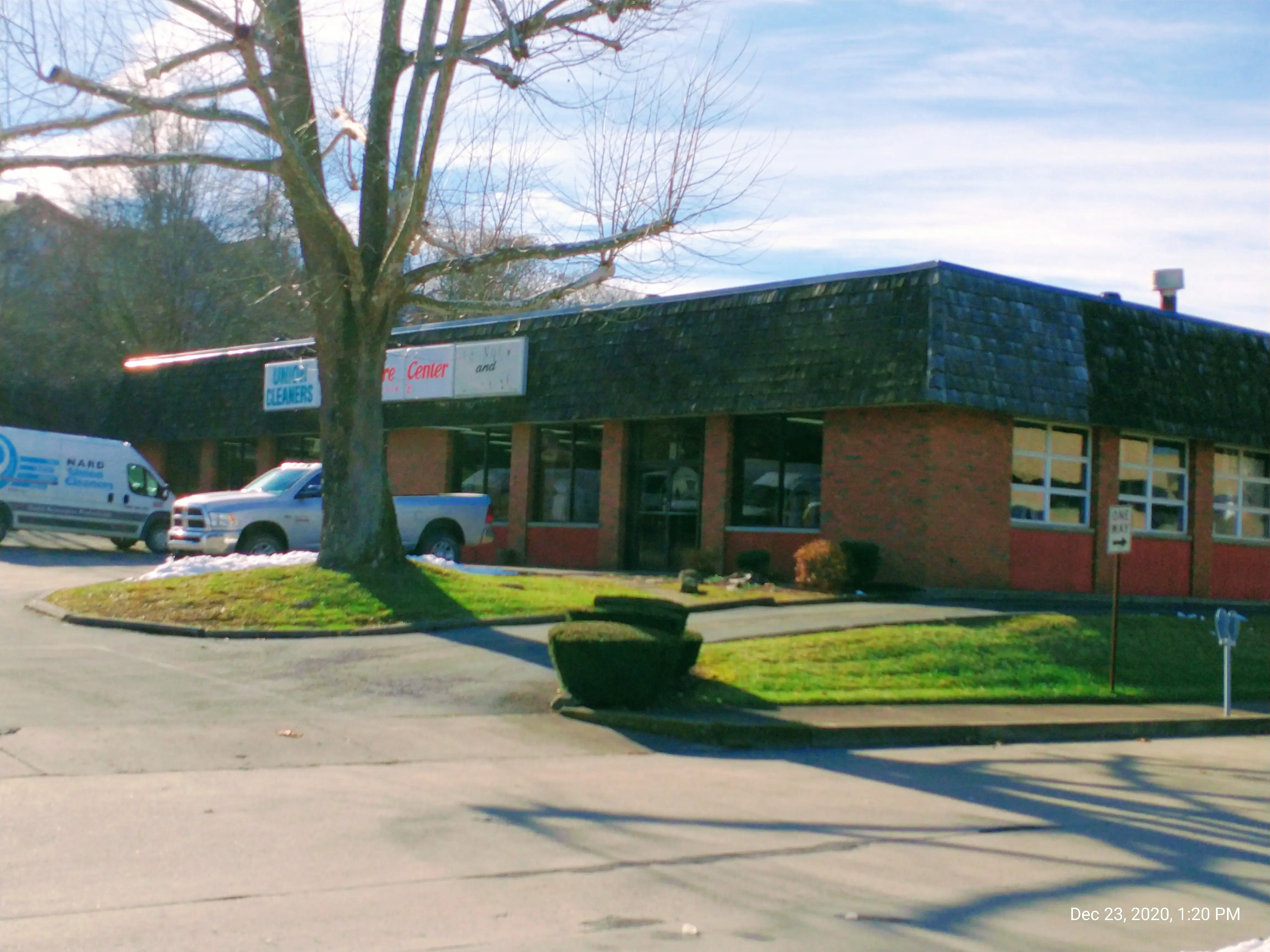 Union Cleaners - Image 4