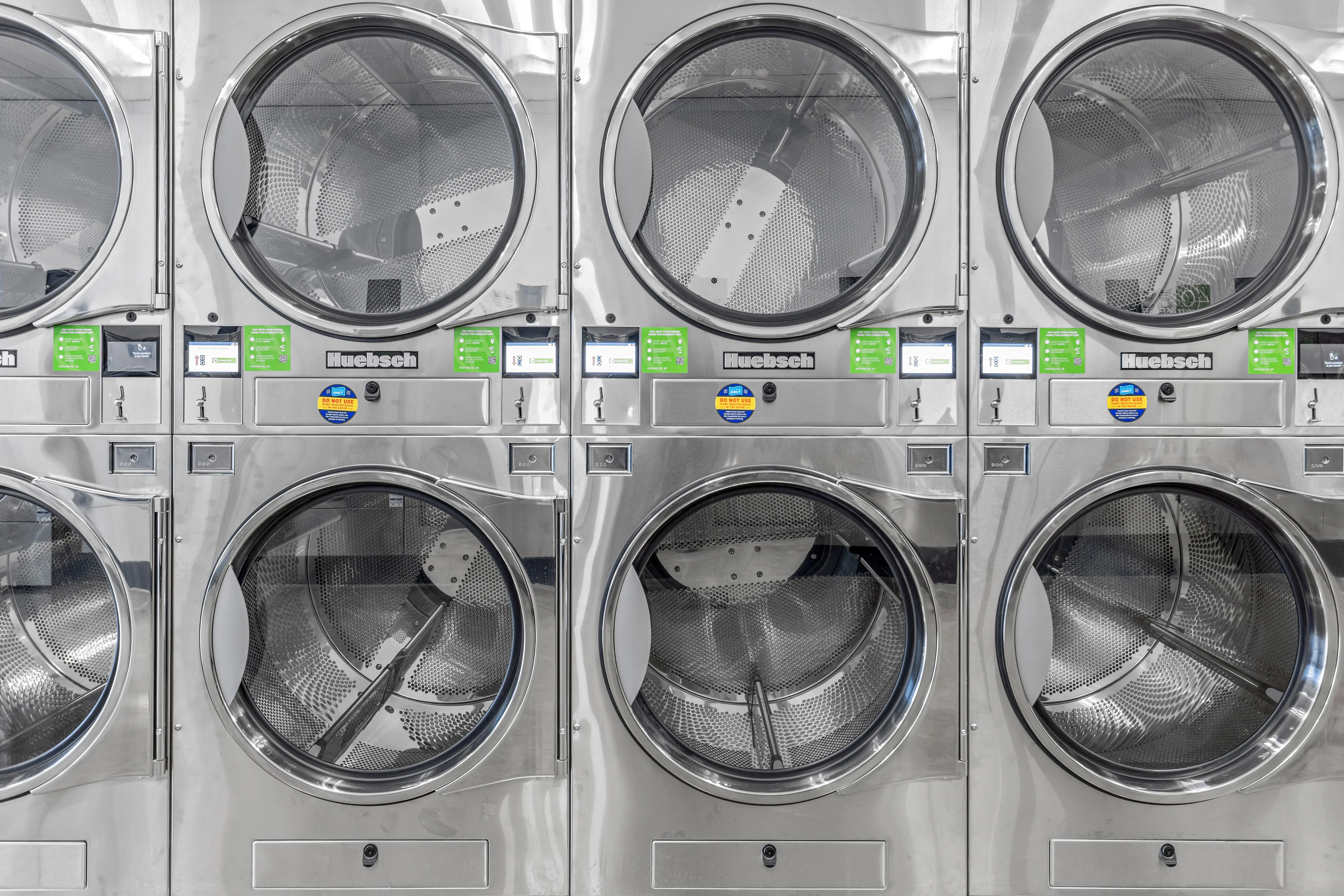 United Laundromat - Image 14