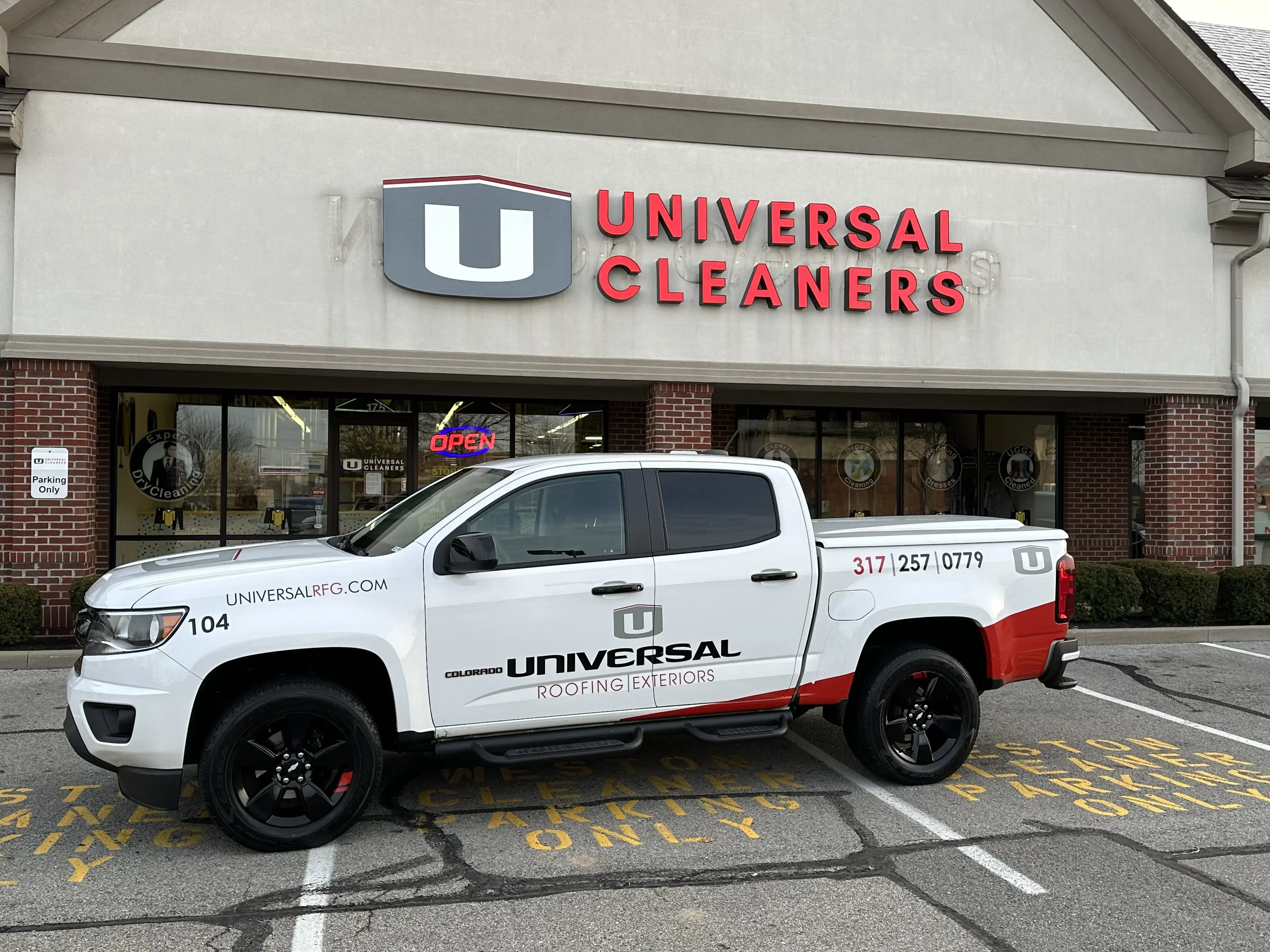 Universal Cleaners - Image 5